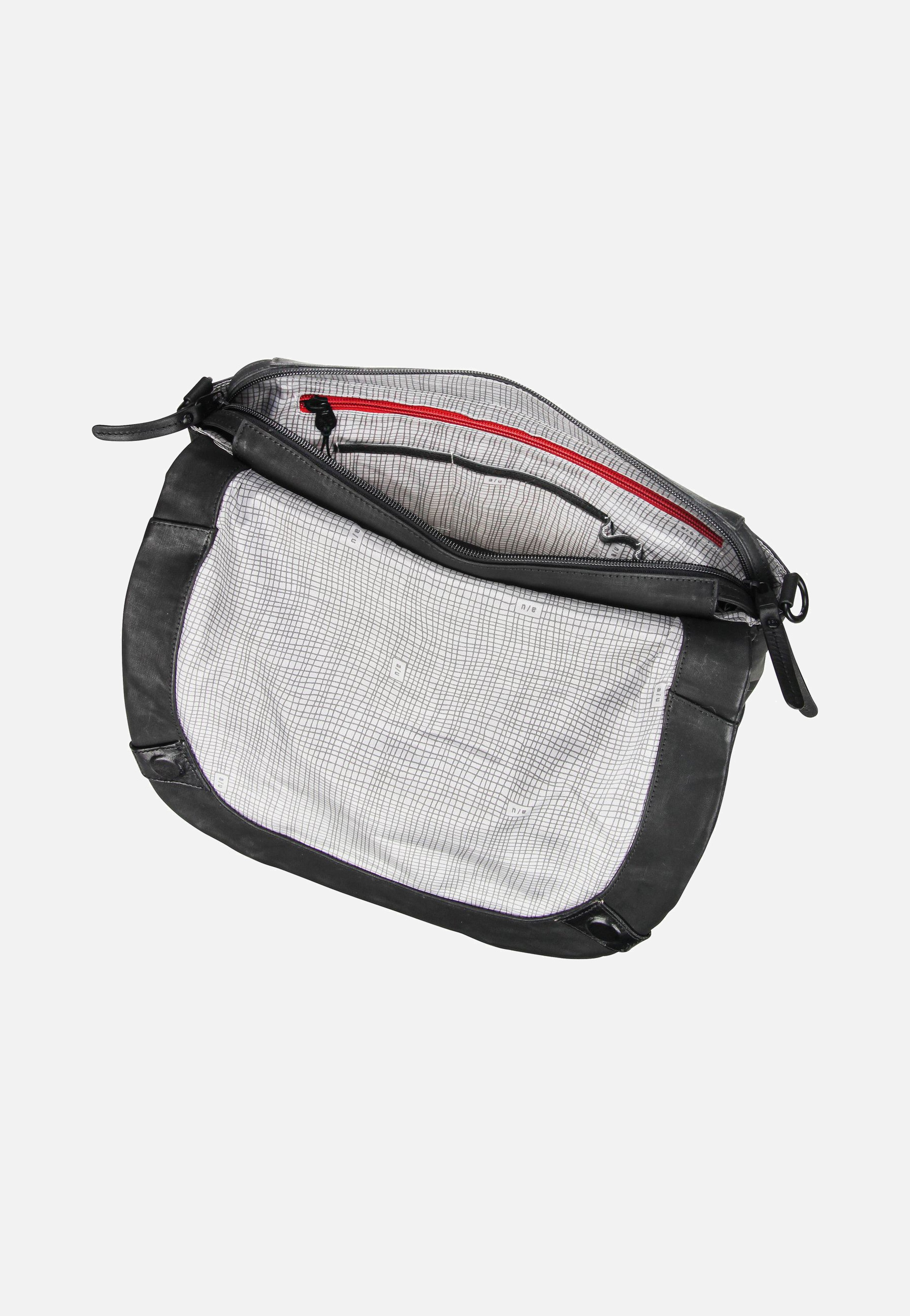 aunts & uncles - Matsumoto Black - Messenger Bag | Neutral-Image