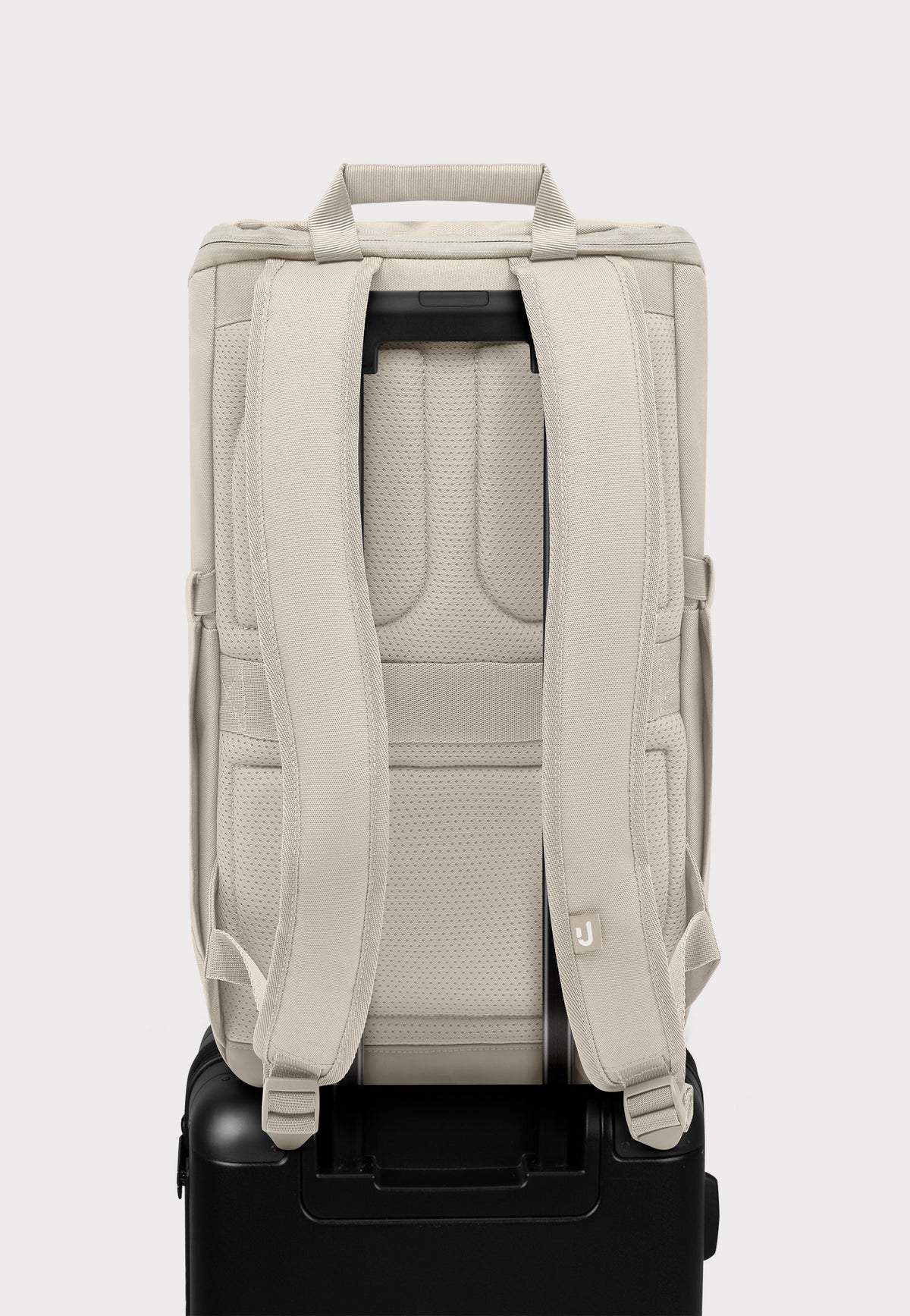 Johnny Urban Finn Medium Sand Rucksack