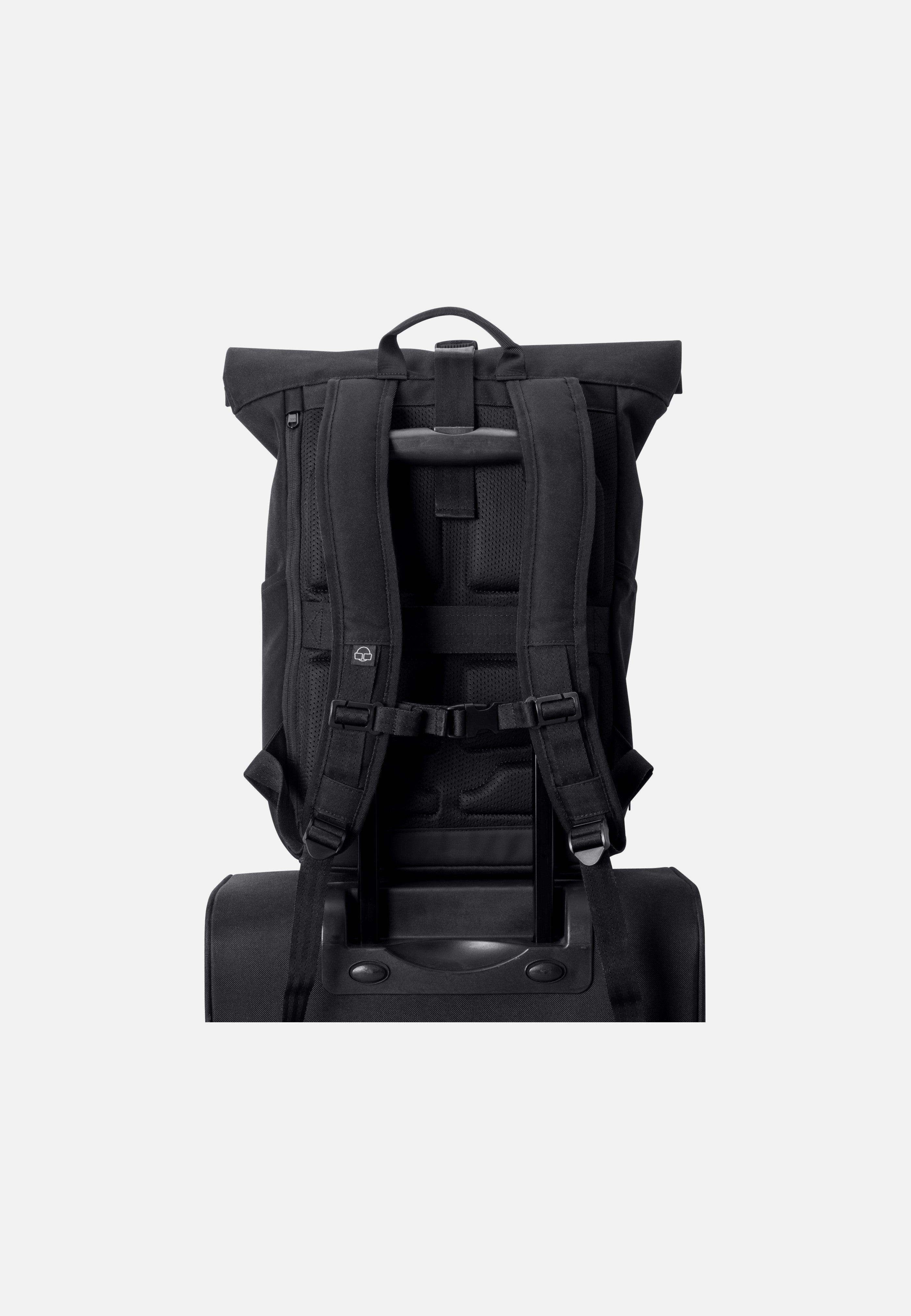 Johnny Urban Allen Medium Schwarz Rolltop Rucksack