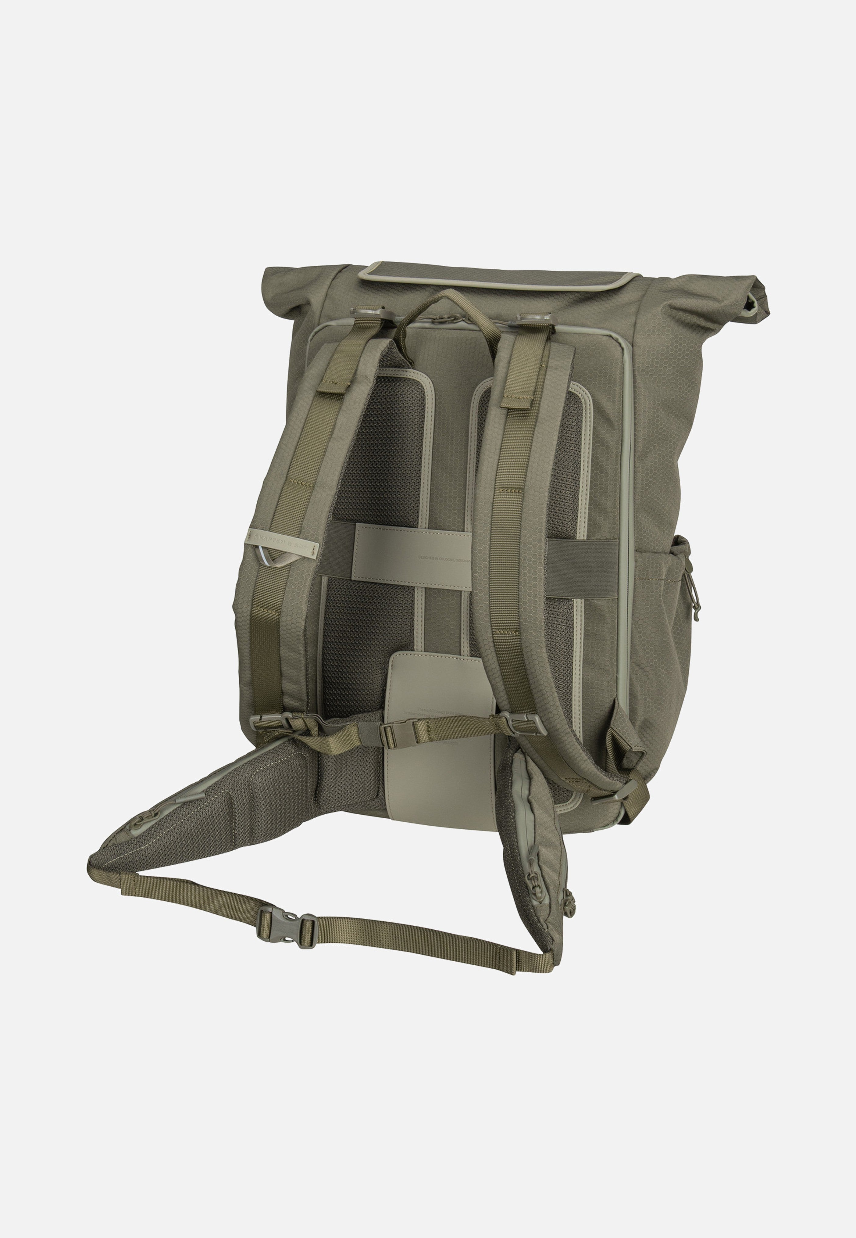 Kapten & Son - Banff Forest Green - Rolltop Backpack | Neutral-Image