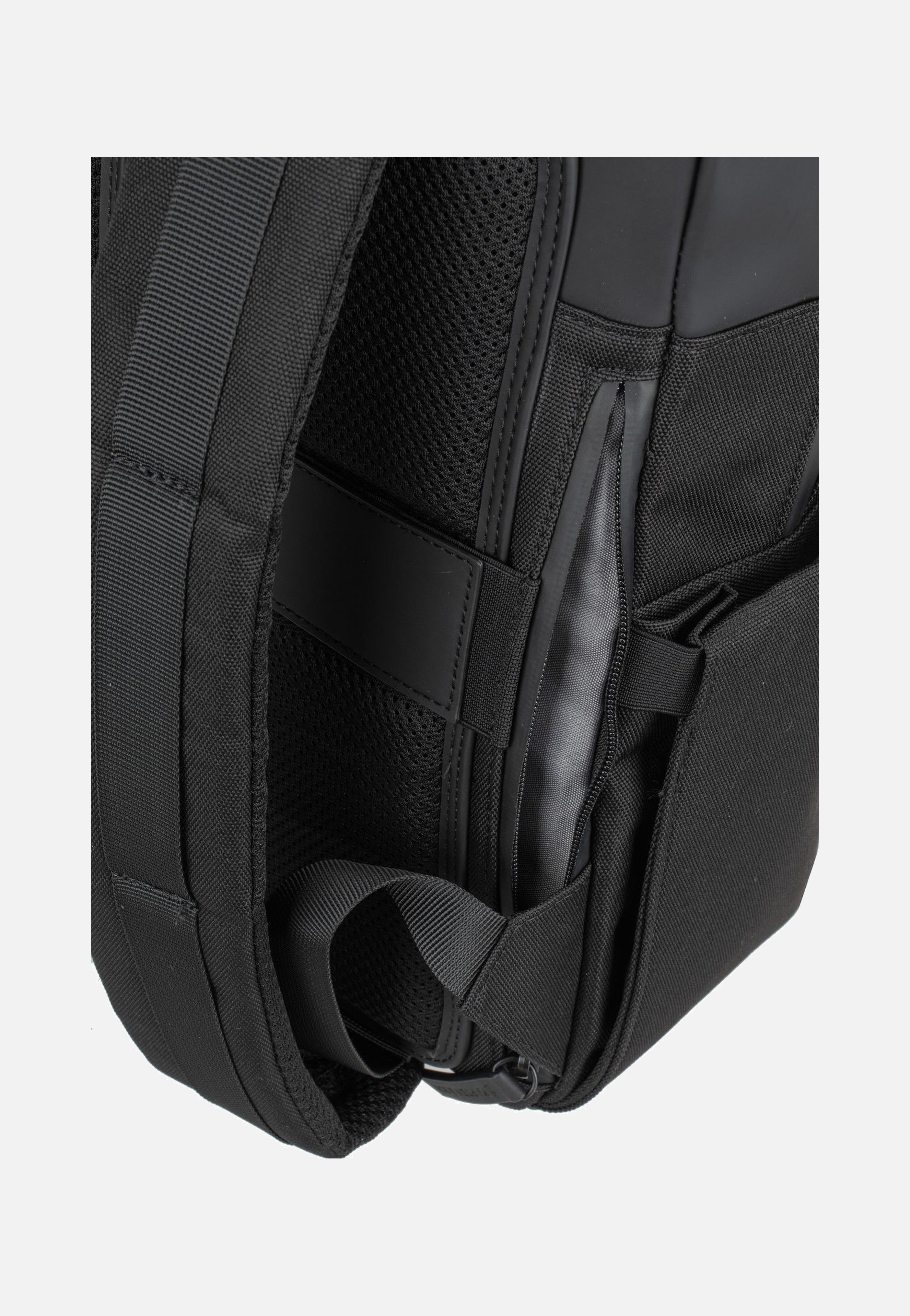 Kapten & Son Bergen Pro All Black Rucksack