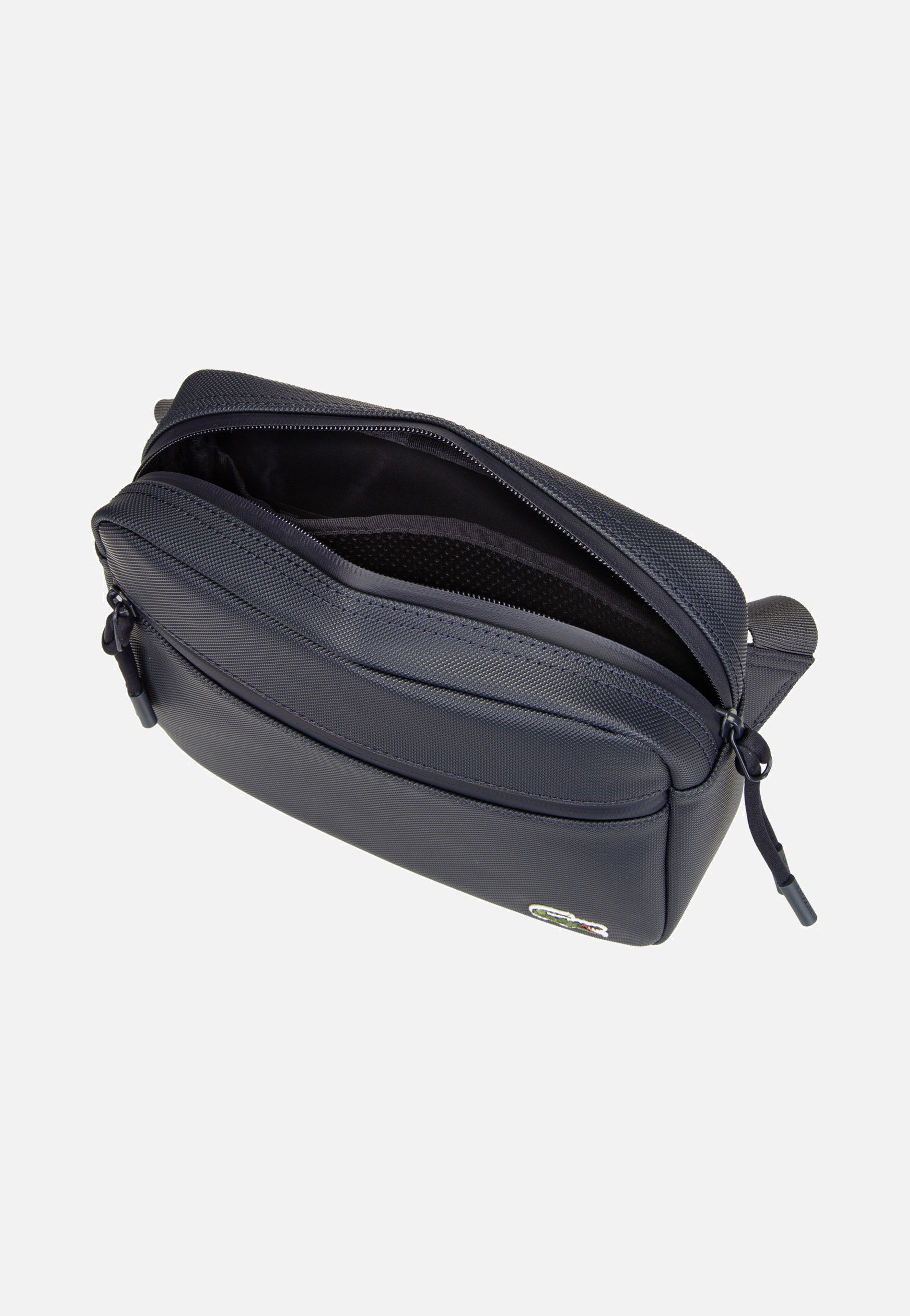 Lacoste LCST Reporter Bag 4046 Eclipse Umhängetasche
