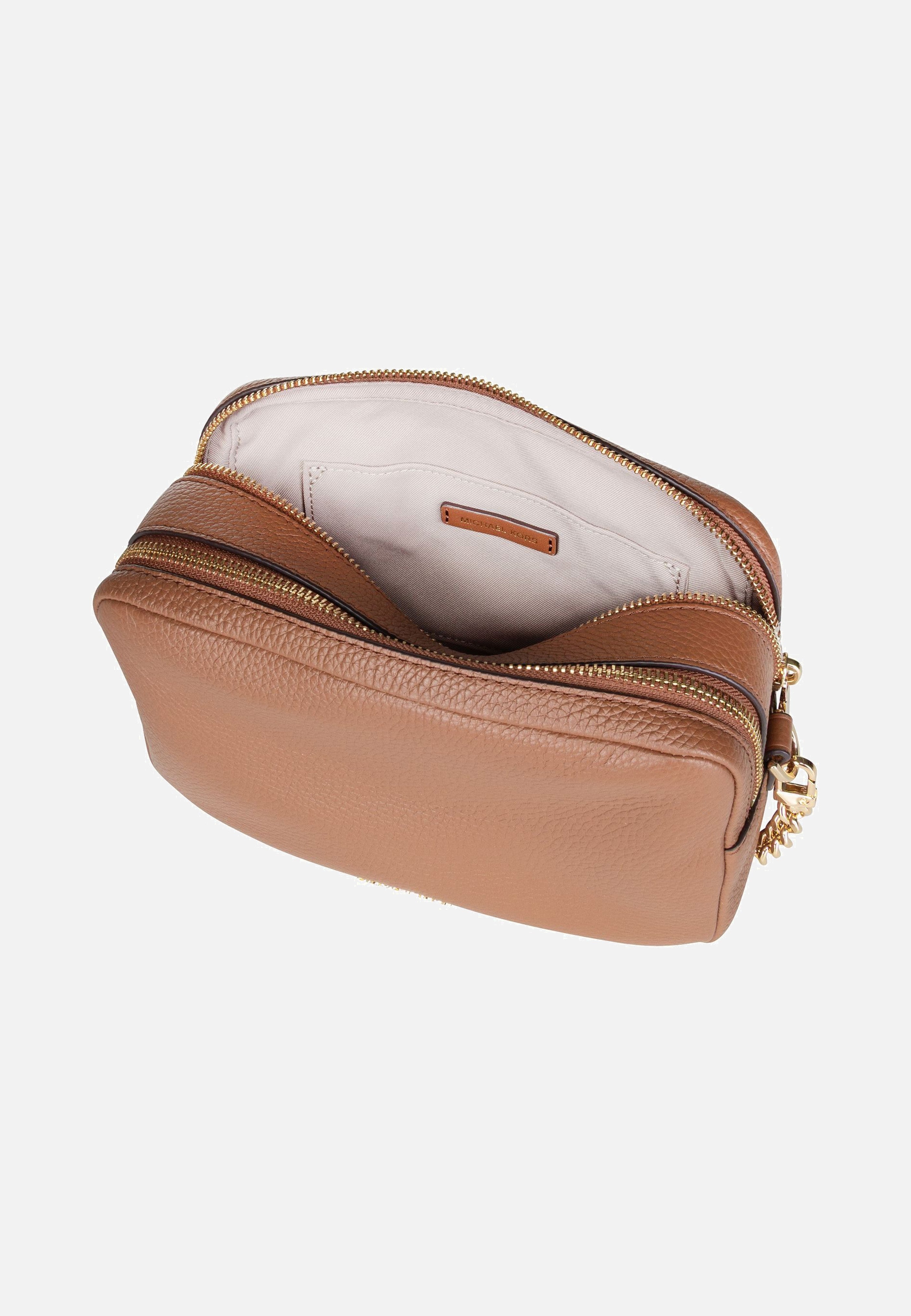 Michael Kors - Bryant Medium Double Zip Chain Camera Pebble Luggage - Crossbody Bag | Women-Image