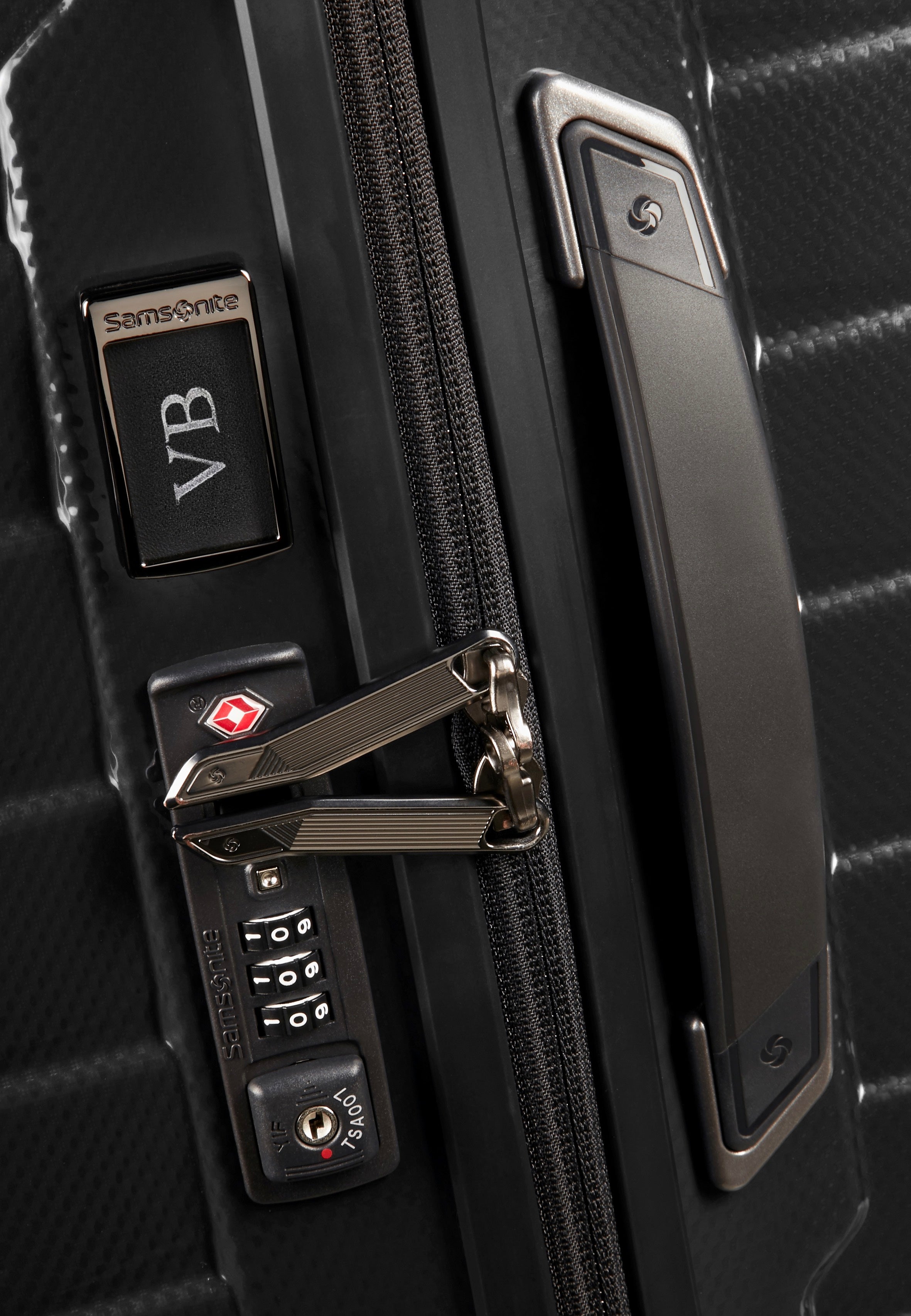 Samsonite Proxis Spinner 75/28 Black Suitcase