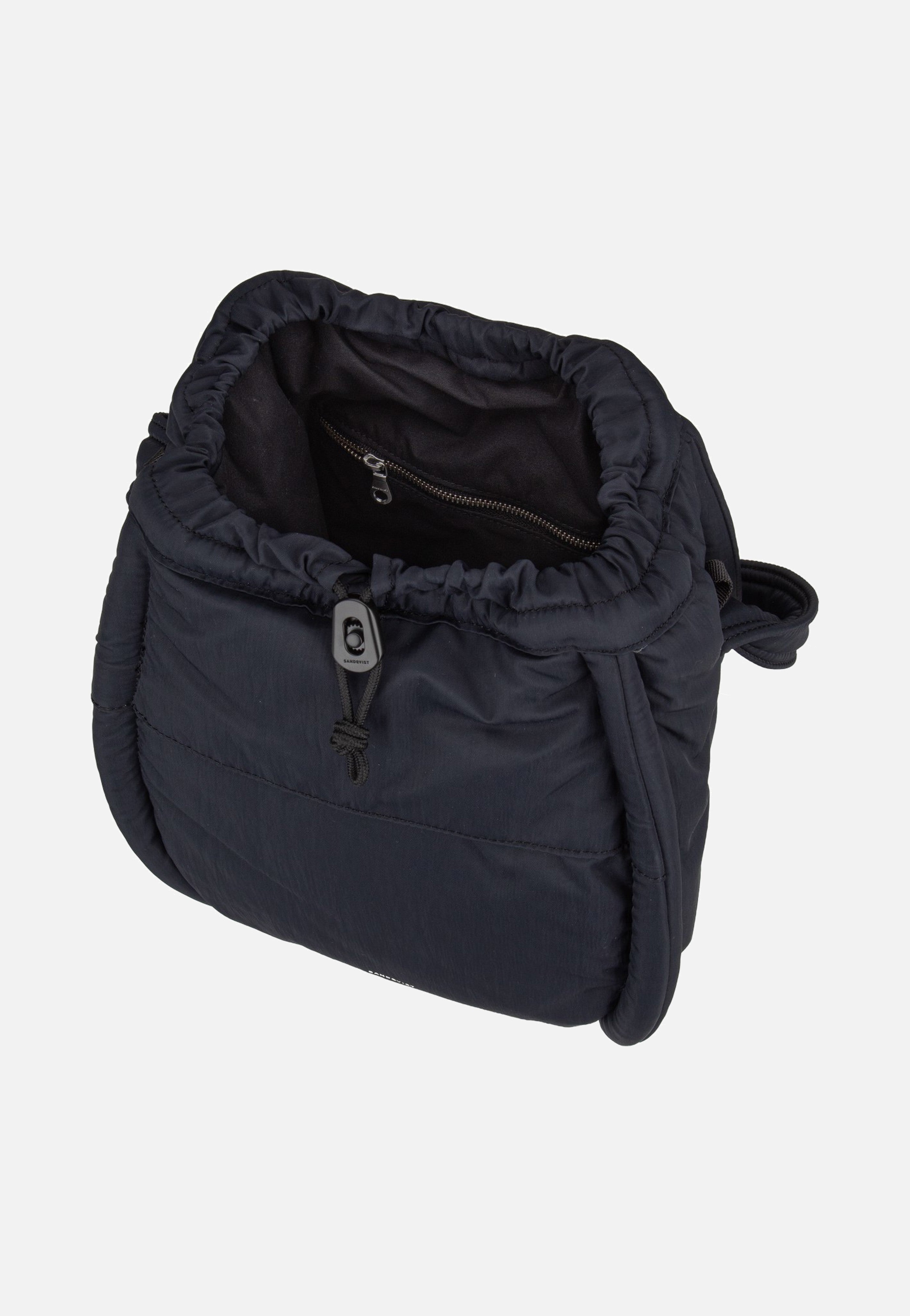 Sandqvist Curve Bucket Black Bucket Bag