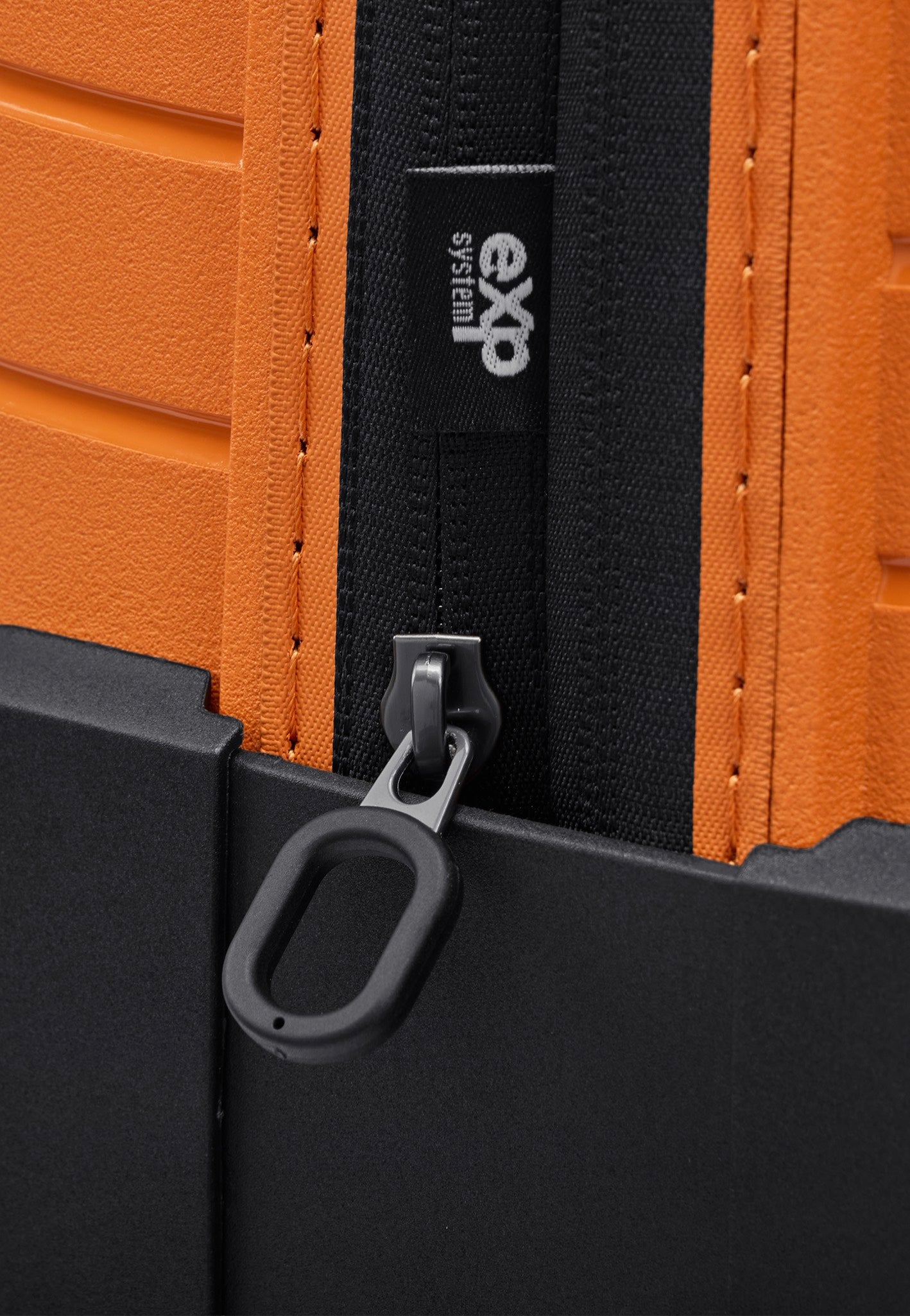 Stratic Novium ML Trolley L Rosso Clay Suitcase