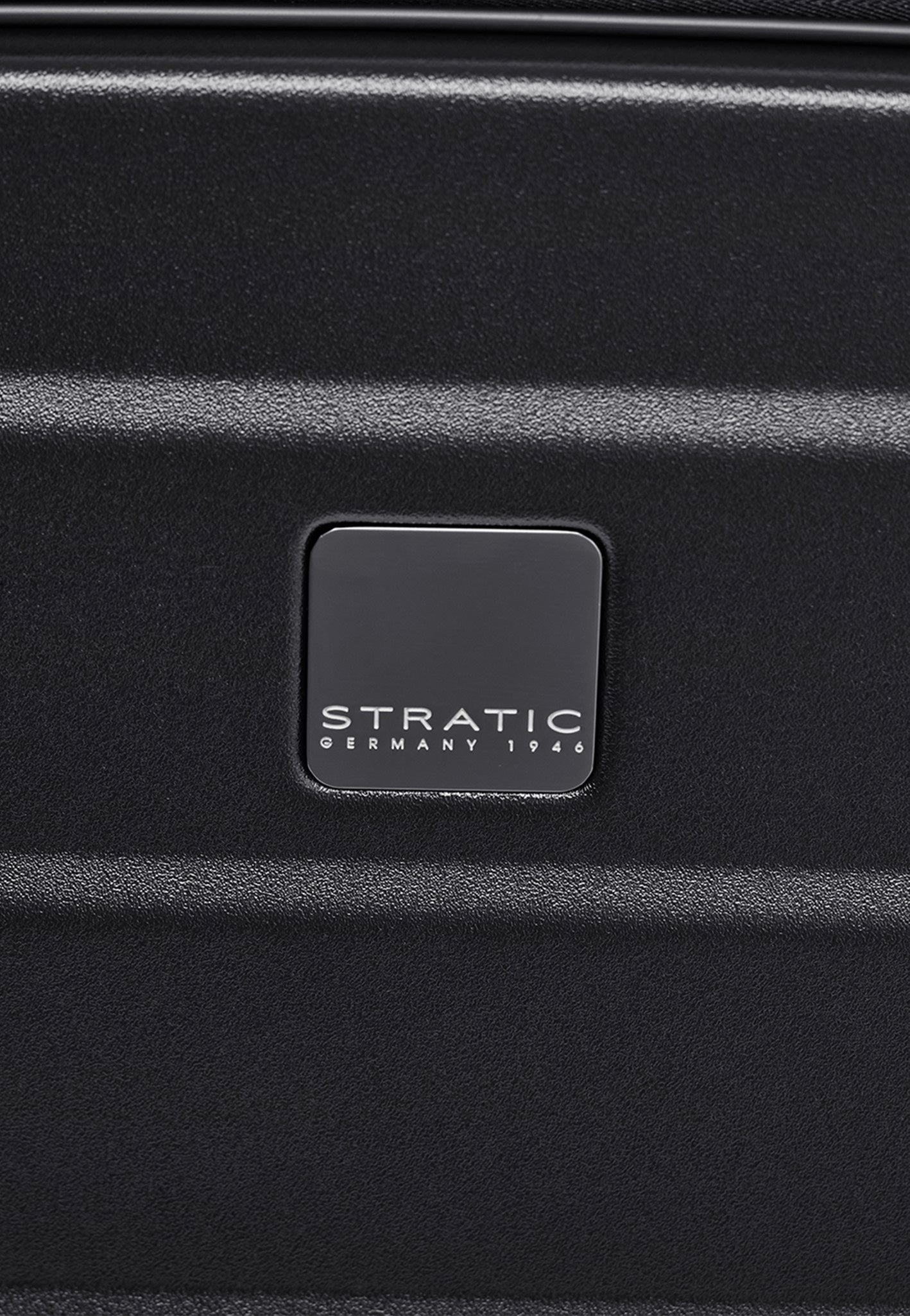 Stratic Phoenix ML Trolley M Black Suitcase