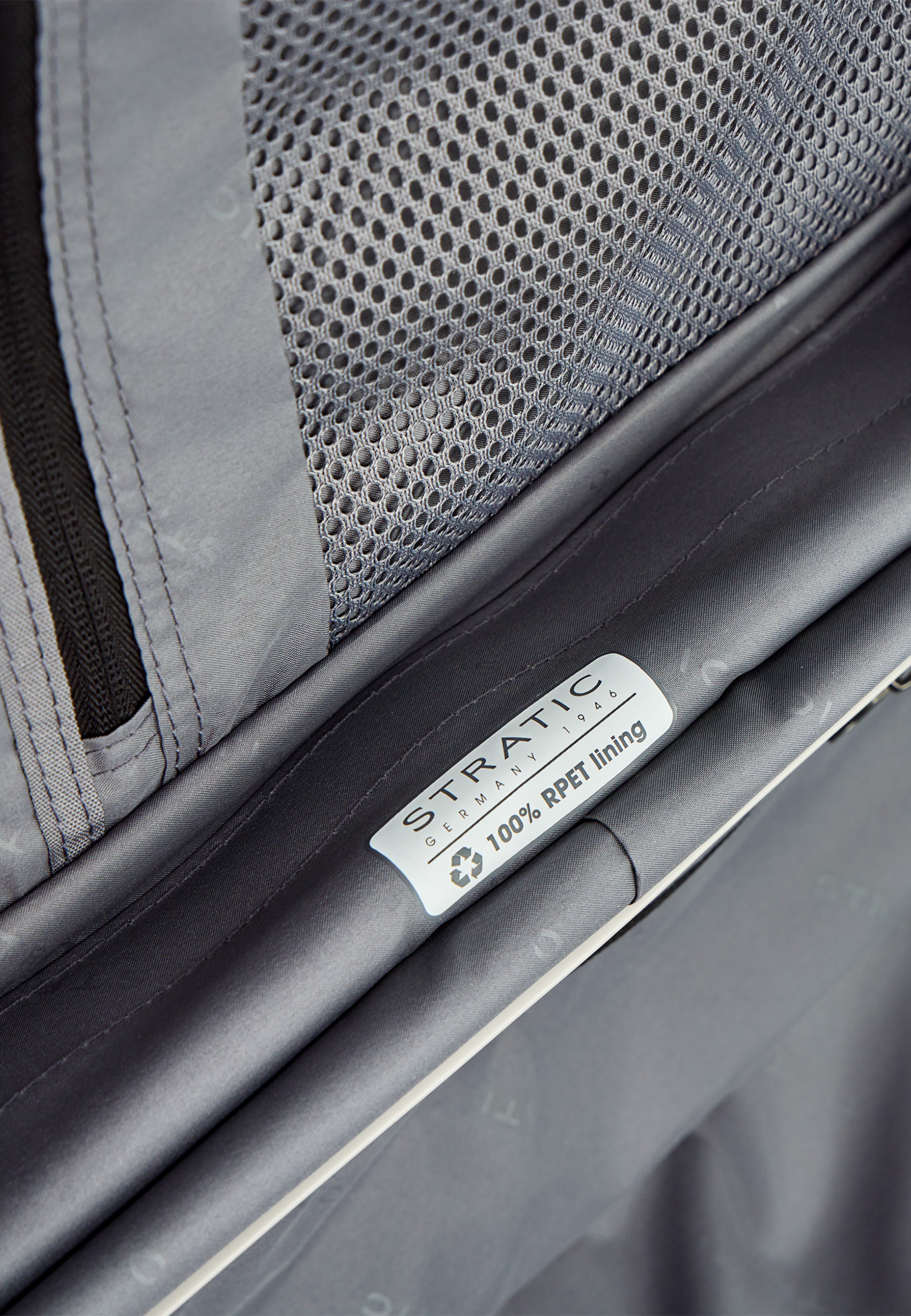 Stratic Phoenix ML Trolley M Champagne Suitcase