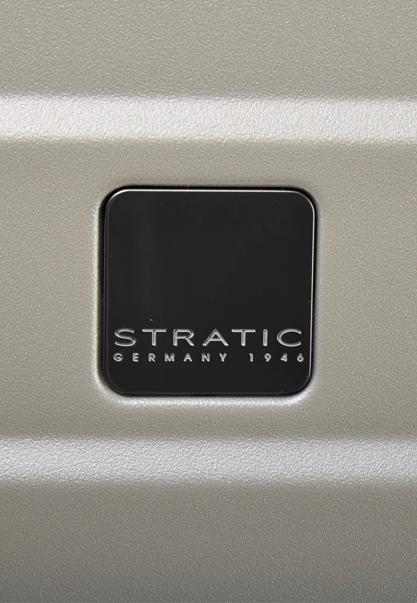 Stratic Phoenix SL Trolley S Champagne Suitcase