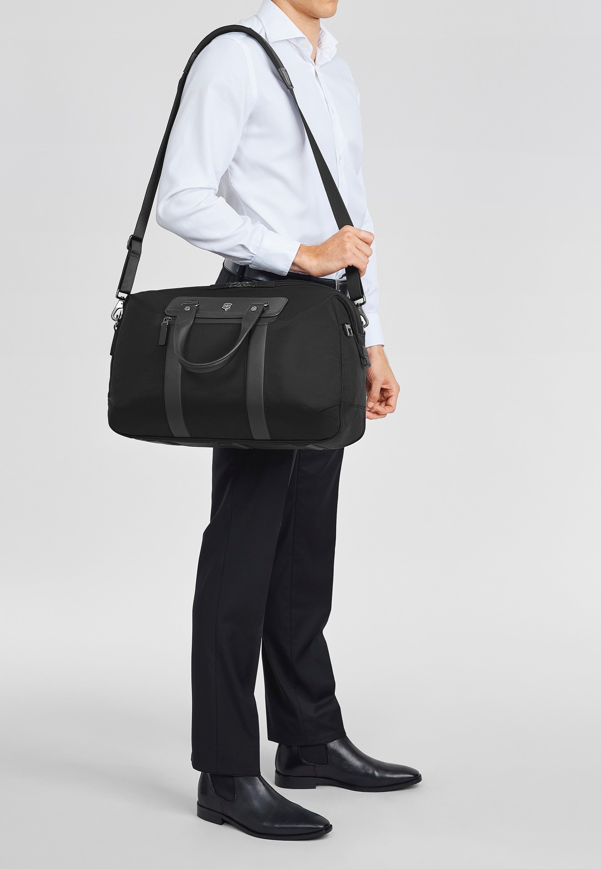 Victorinox Architecture Urban2 Compact Black Weekender