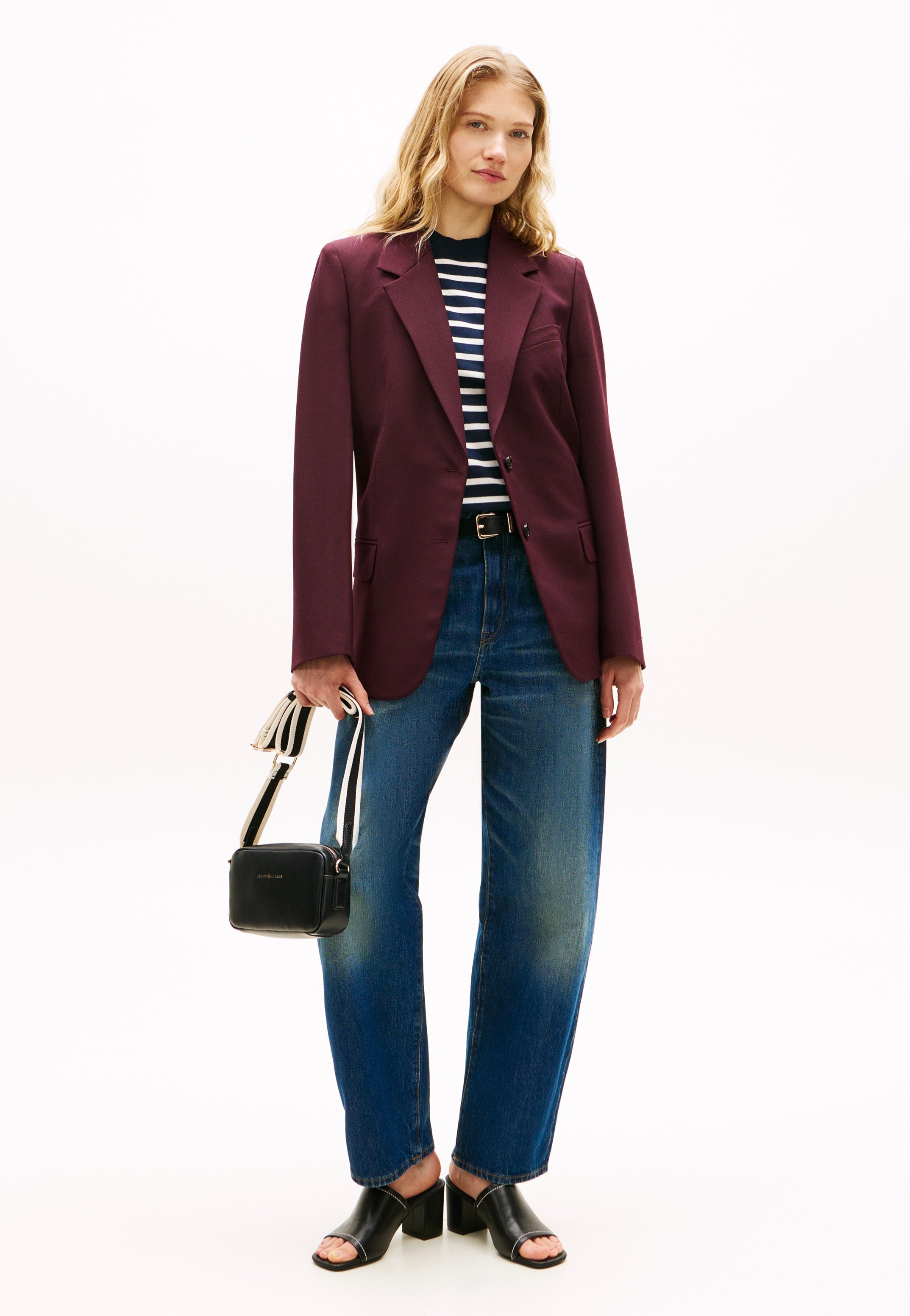 Tommy Hilfiger - TH Essential Camera Black - Crossbody Bag | Women-Image