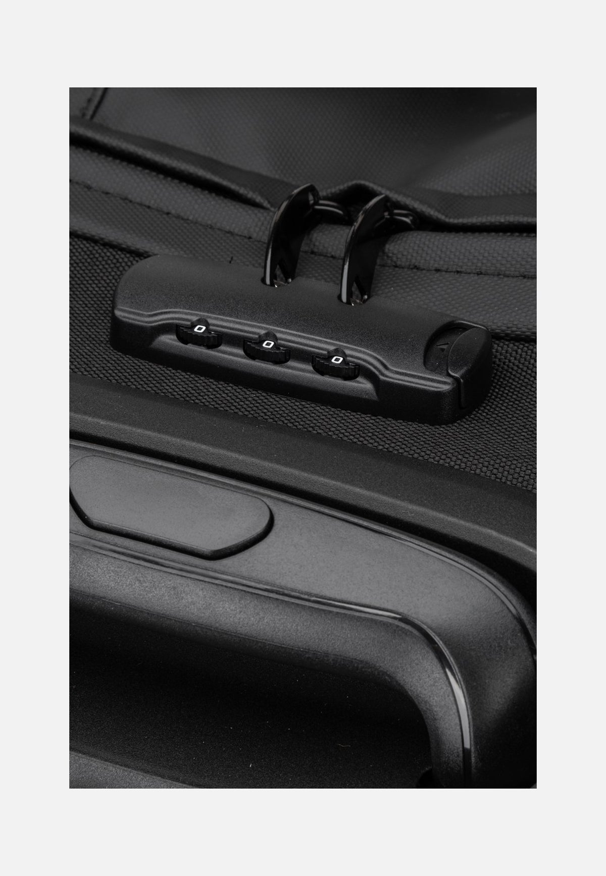 travelite Bolonia Wheeled Duffle L Black Reisetasche mit Rollen