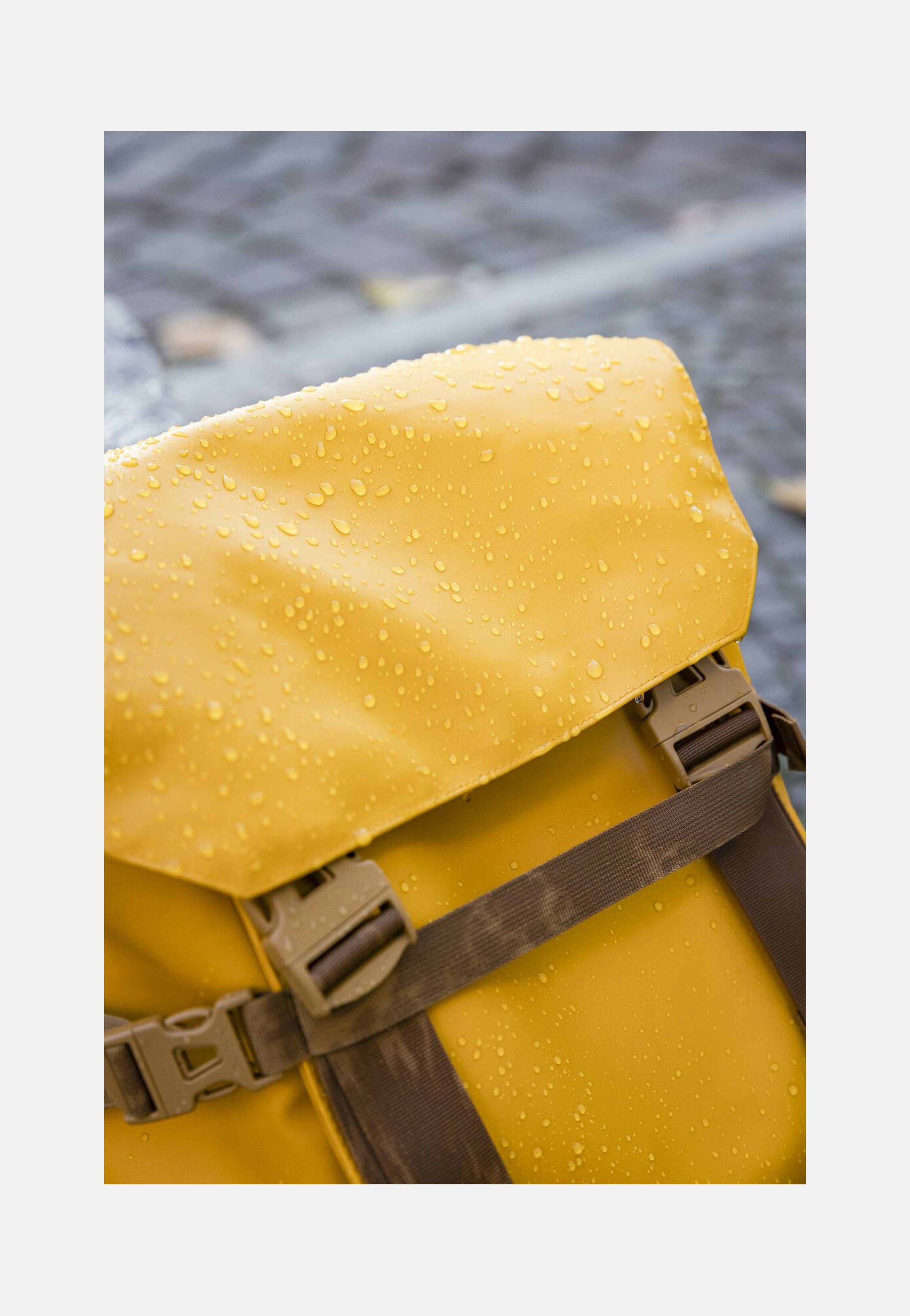 Vaude - Mineo Daypack 30 Burnt Yellow - Rolltop Backpack | Neutral-Image