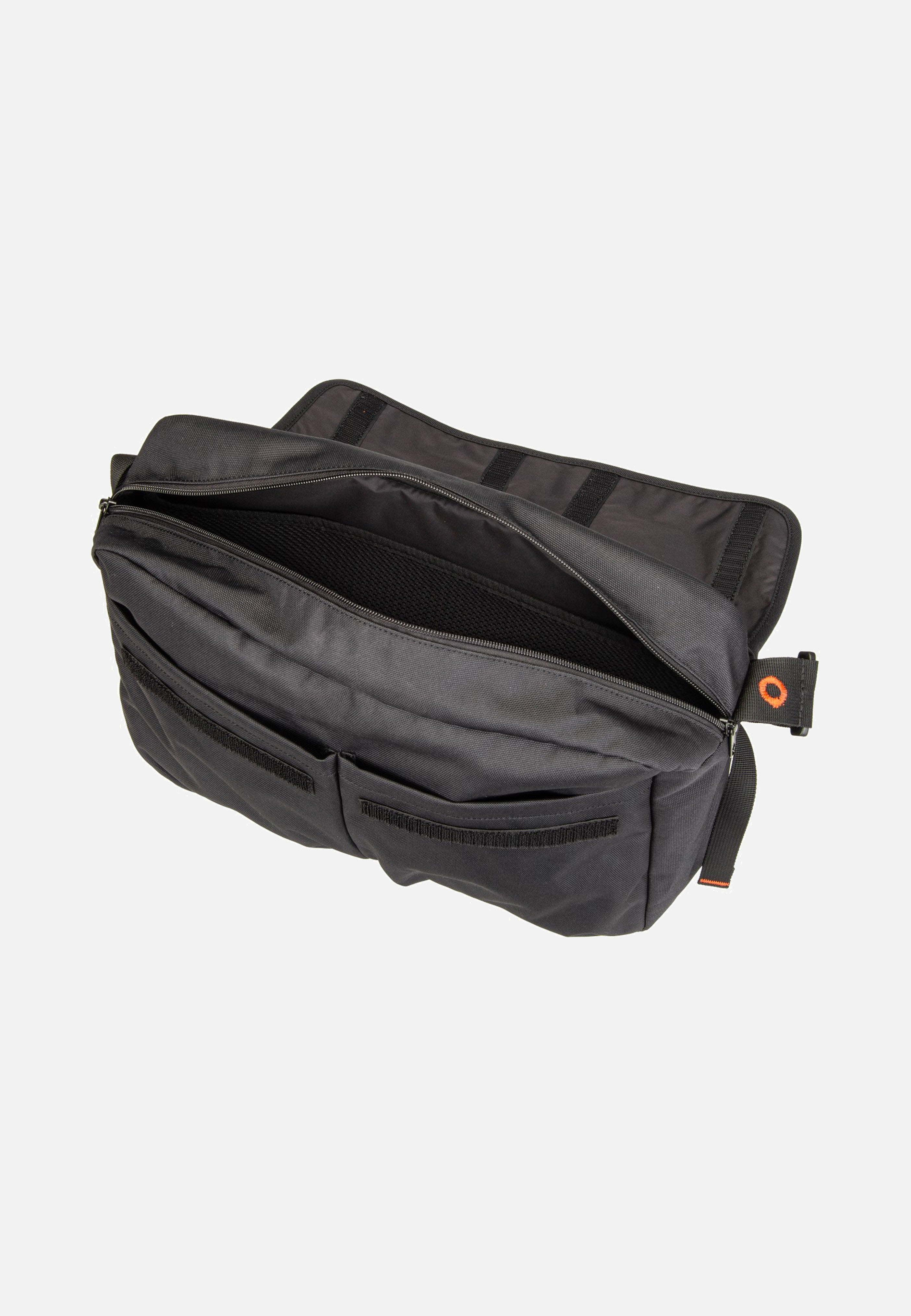 Vaude Coreway Messenger 13 Black Messenger Bag