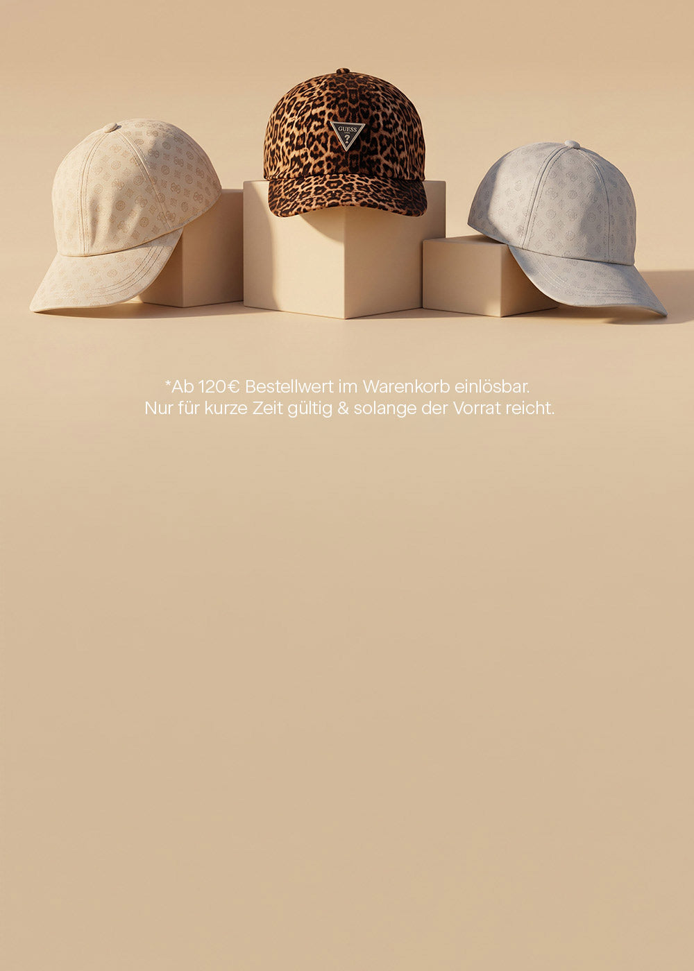 Kaufe eine Tasche, erhalte eine GUESS Cap