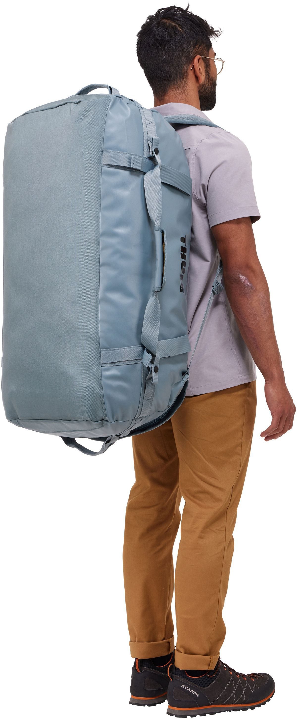 Thule Chasm 90L Pond Gray Dufflebag – Silhouettenansicht