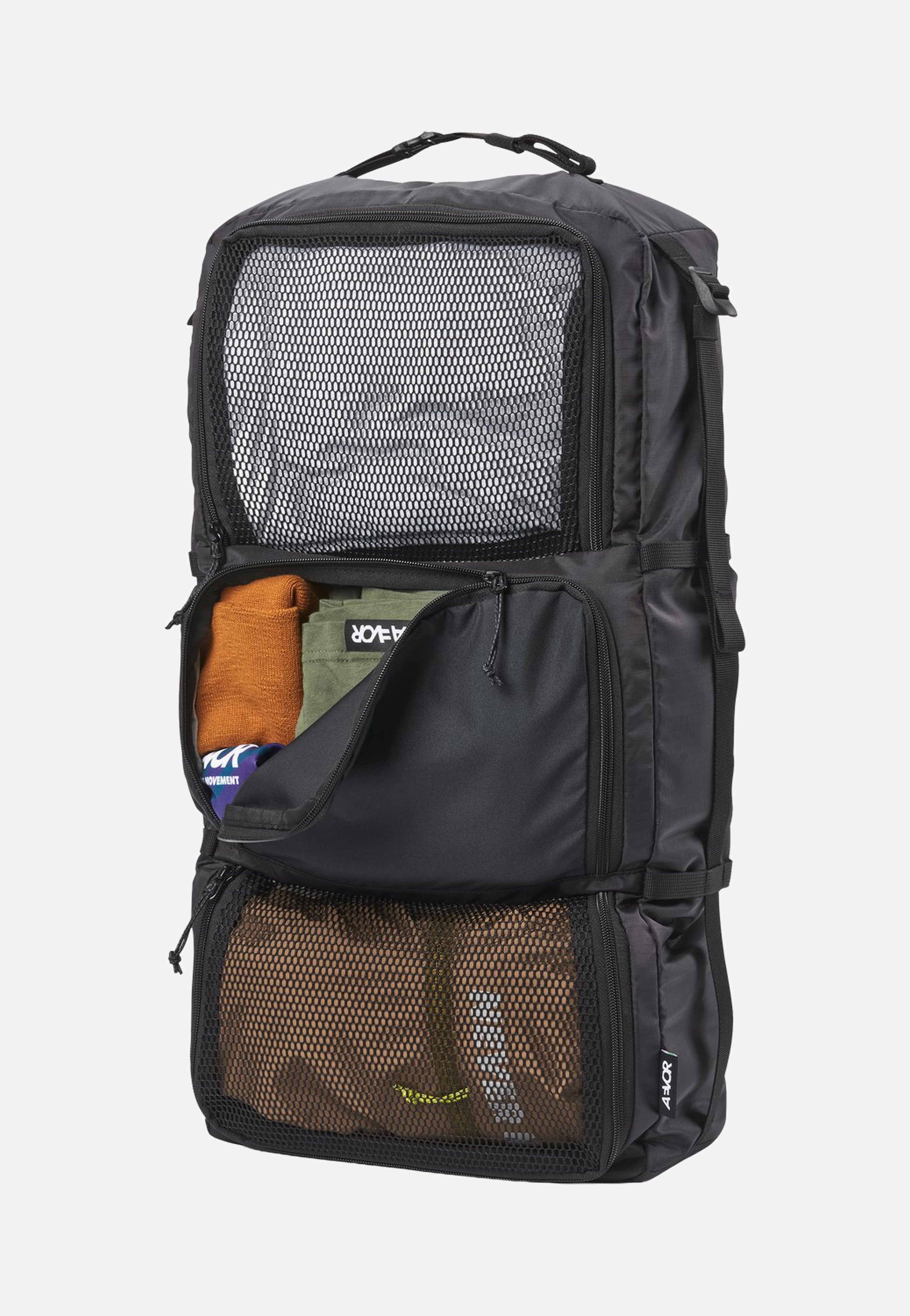 AEVOR - Travel Trunk Ripstop Black - Garment Bag | Neutral-Image