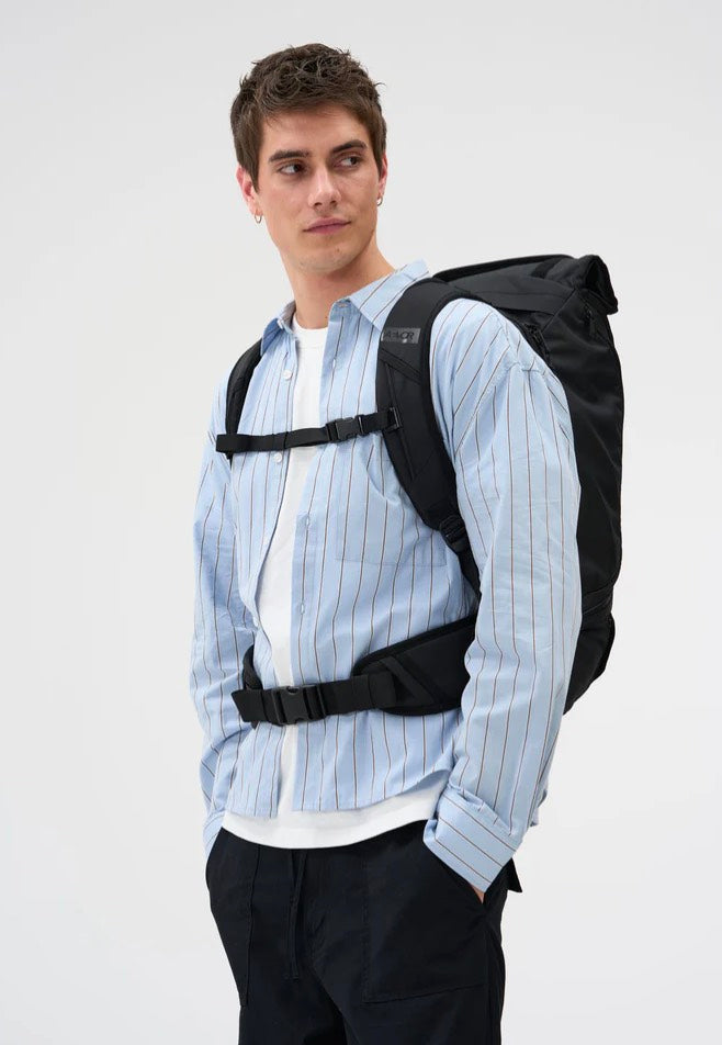AEVOR Travel Pack Eclipse Black - Reiserucksack AEVOR Travel Pack Eclipse Black - Reiserucksack