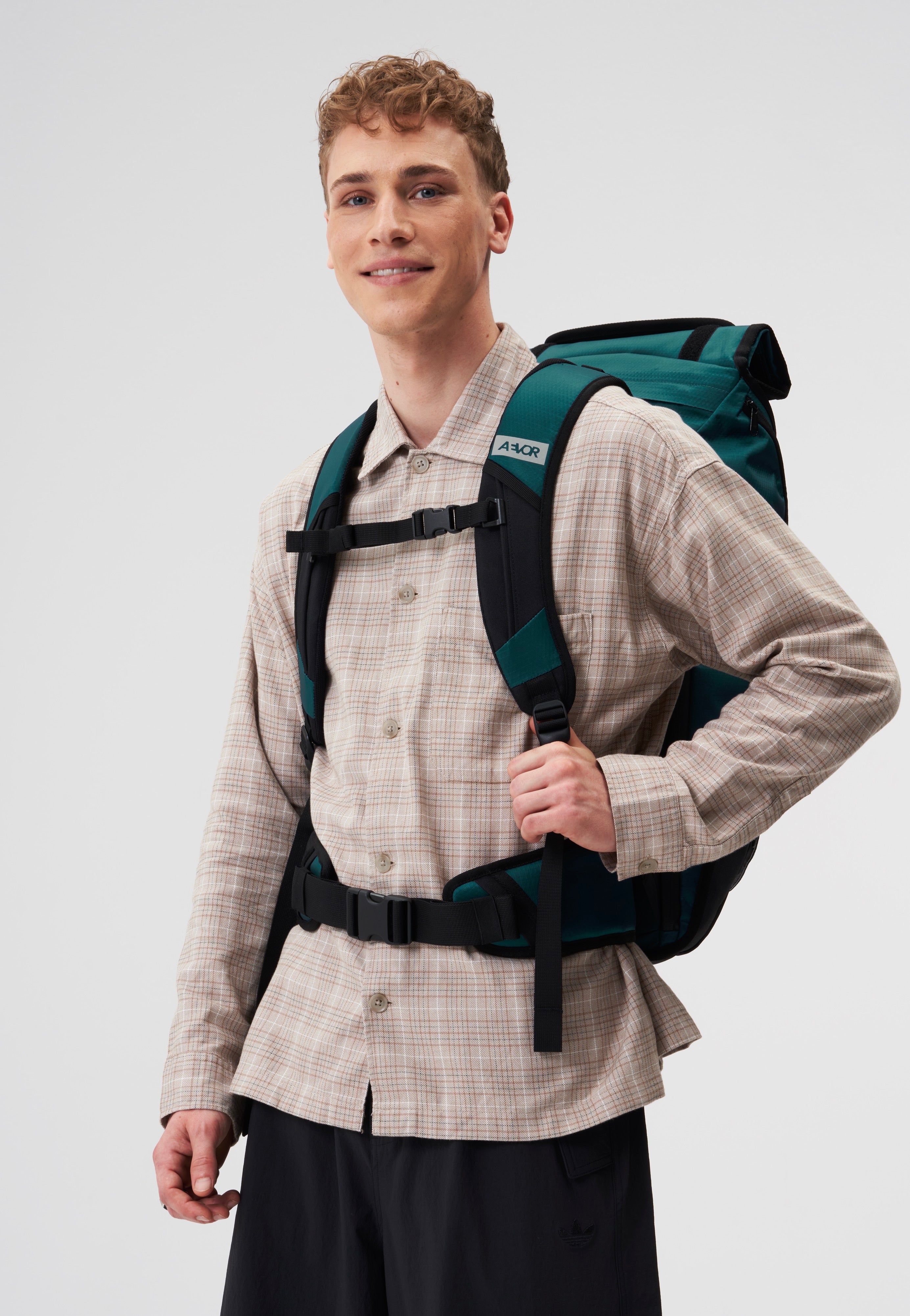 AEVOR Travel Pack Proof Evergreen Travel Rucksack