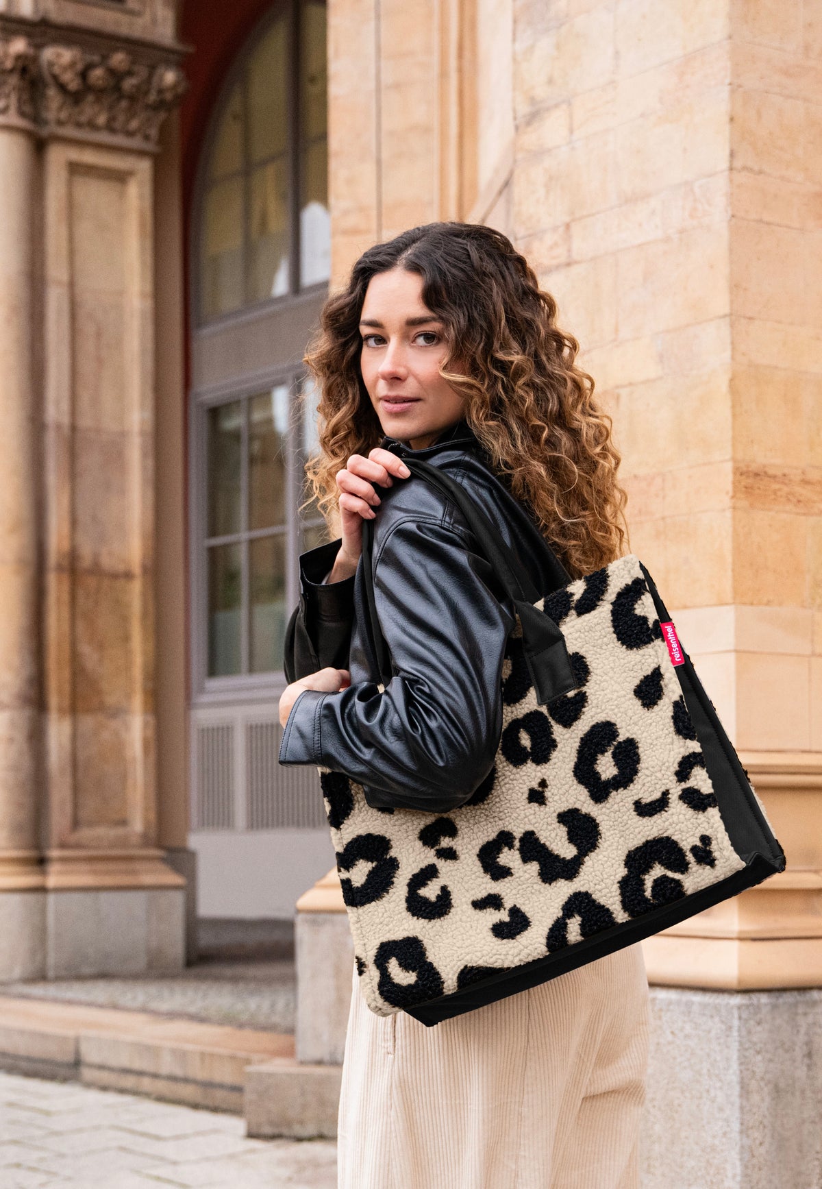 reisenthel Daily Shopper Teddy Leo Cream Tote Bag