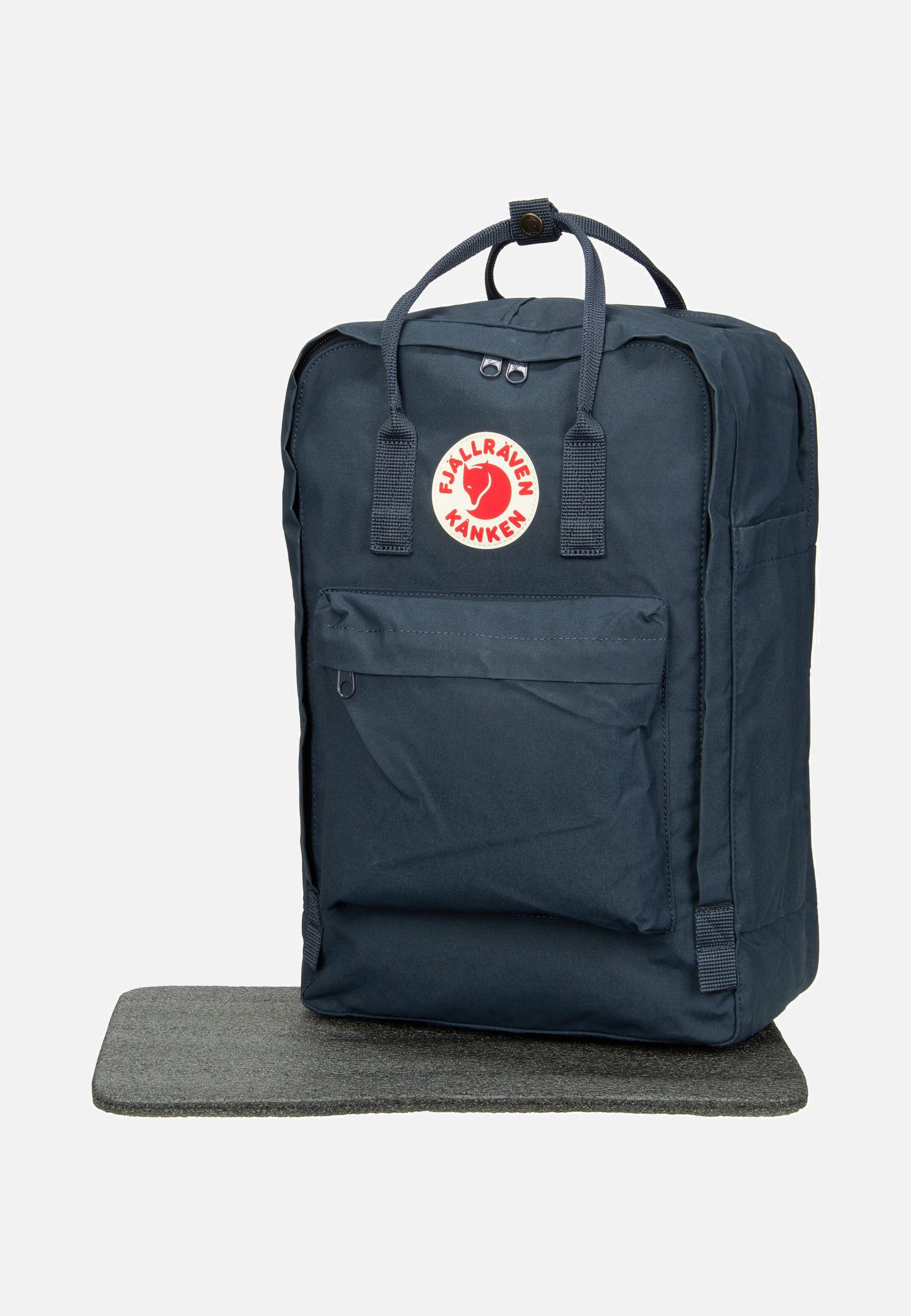 Fjällräven - Kanken Laptop 17'' Navy - Backpack | Neutral-Image