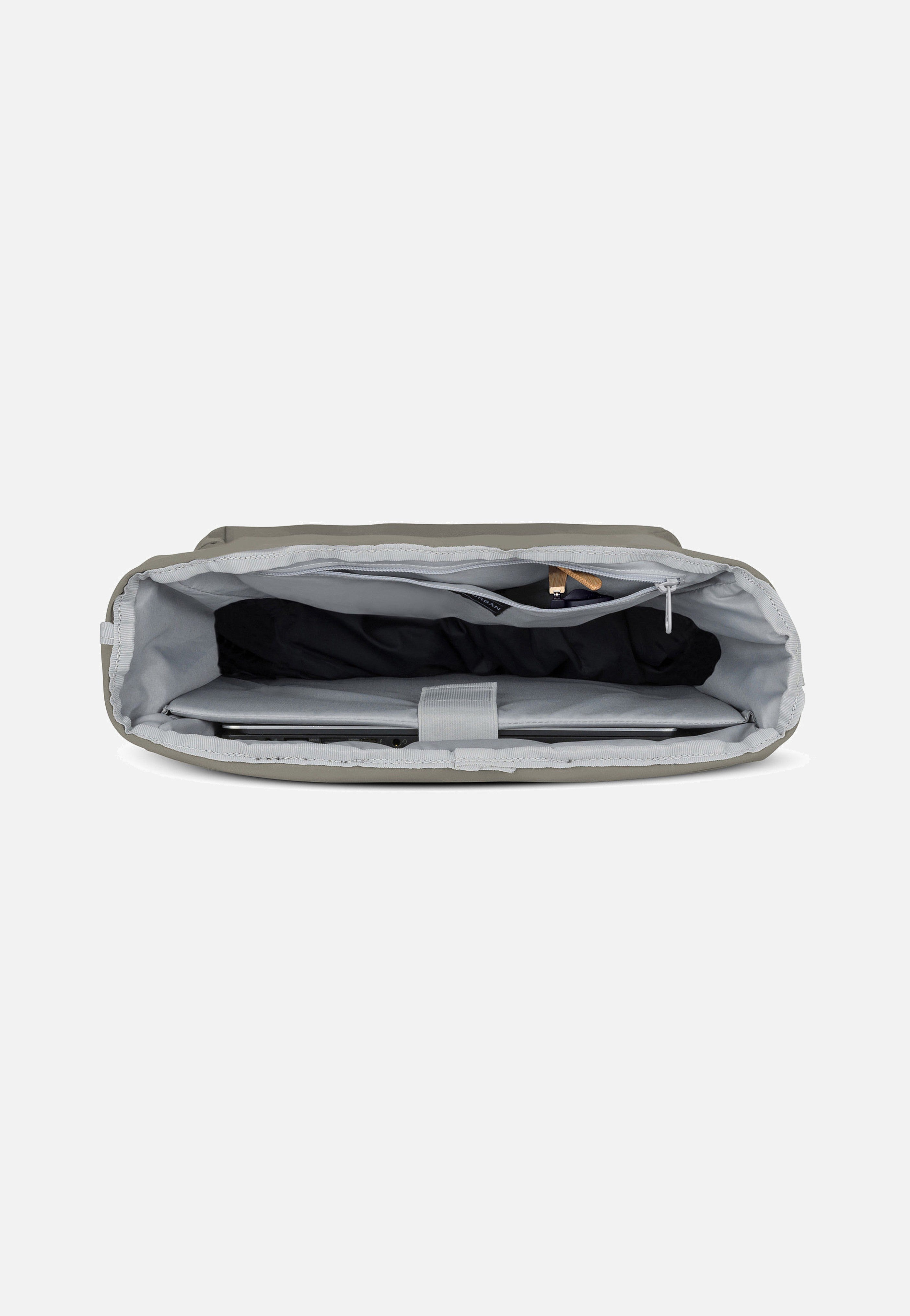 Johnny Urban - Robin Large Wüstengrau - Rolltop Backpack | Neutral-Image