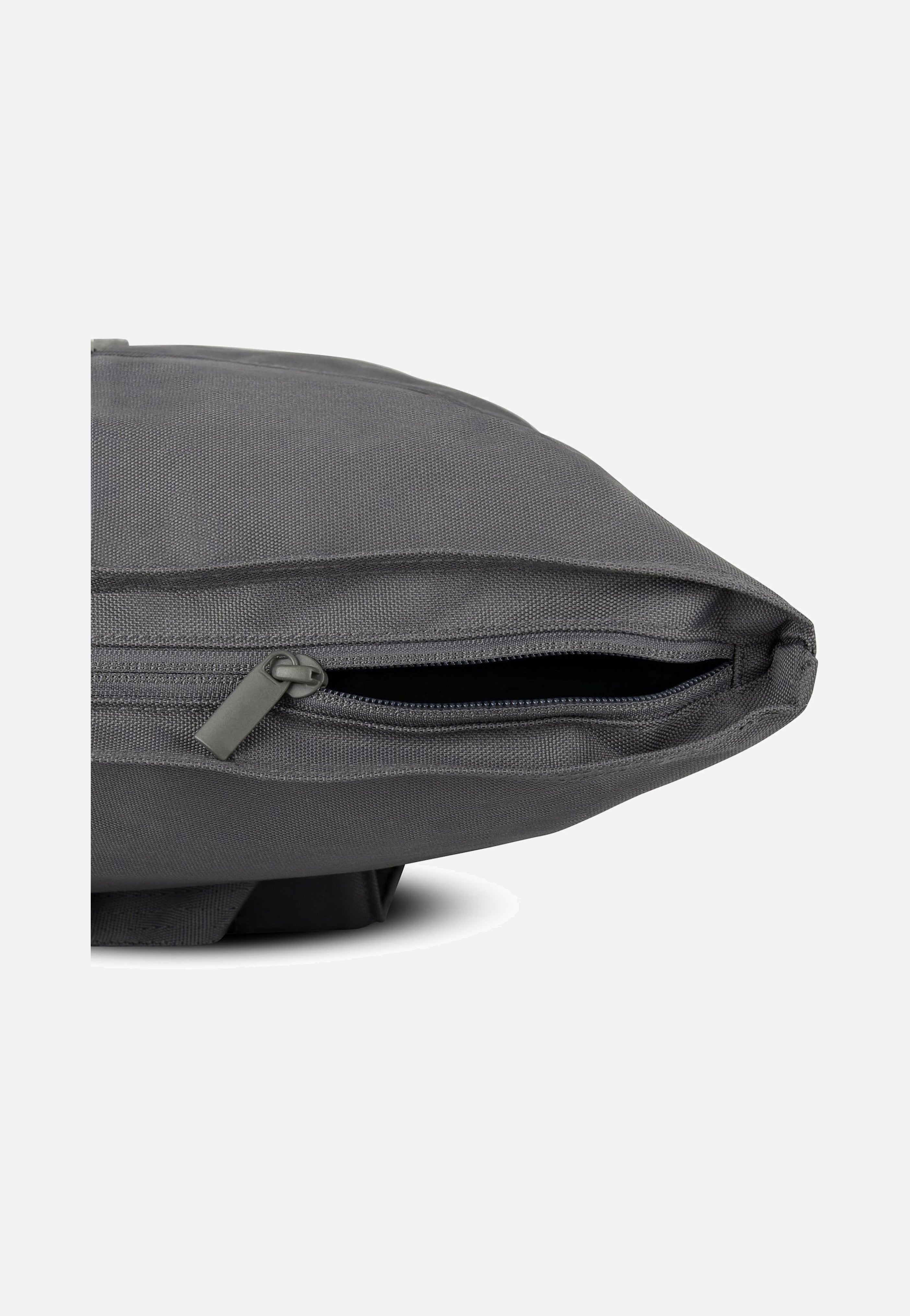 Johnny Urban - Robin Medium Dunkelgrau - Rolltop Backpack | Neutral-Image