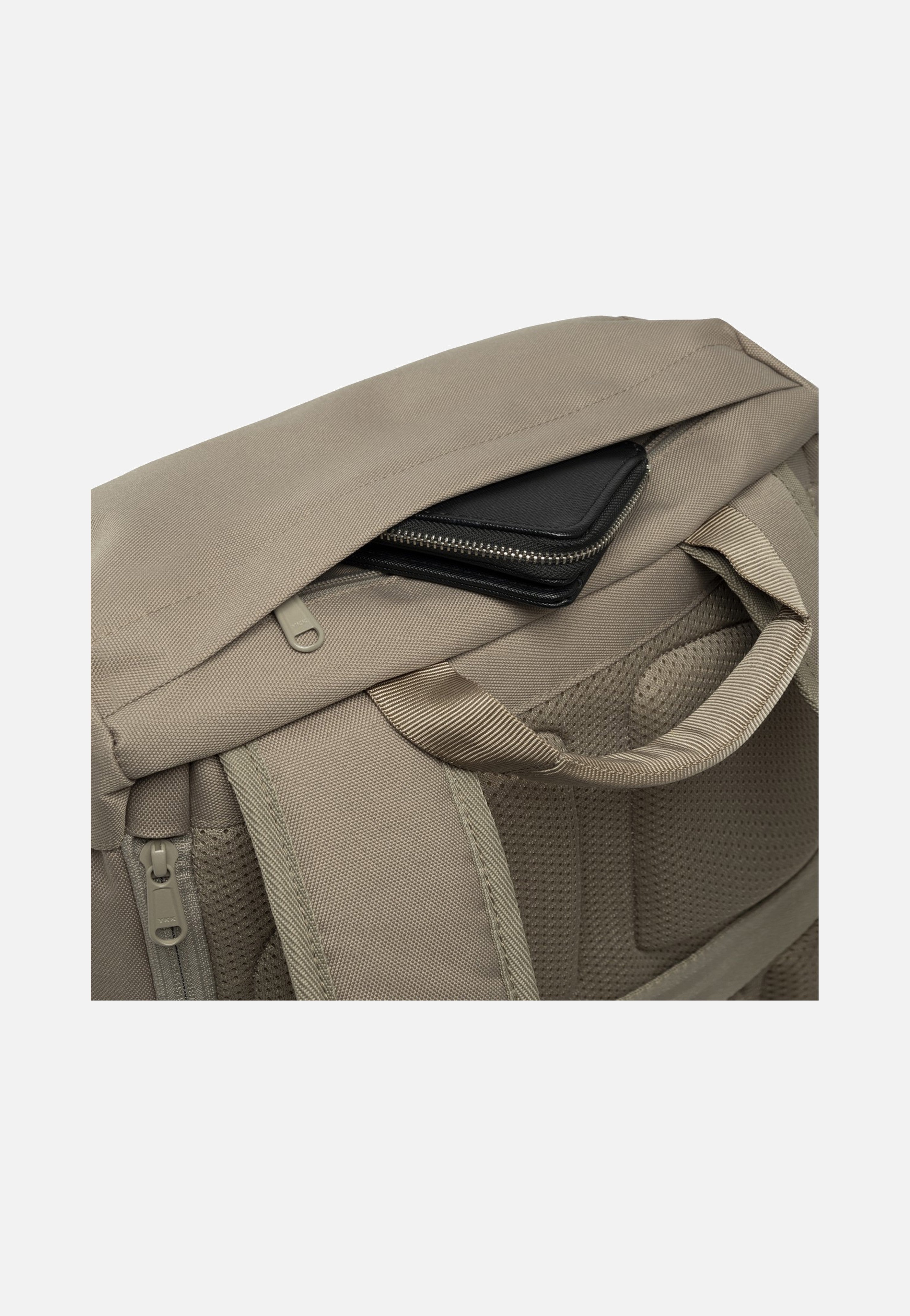 Johnny Urban Nico Desert Grey Rucksack