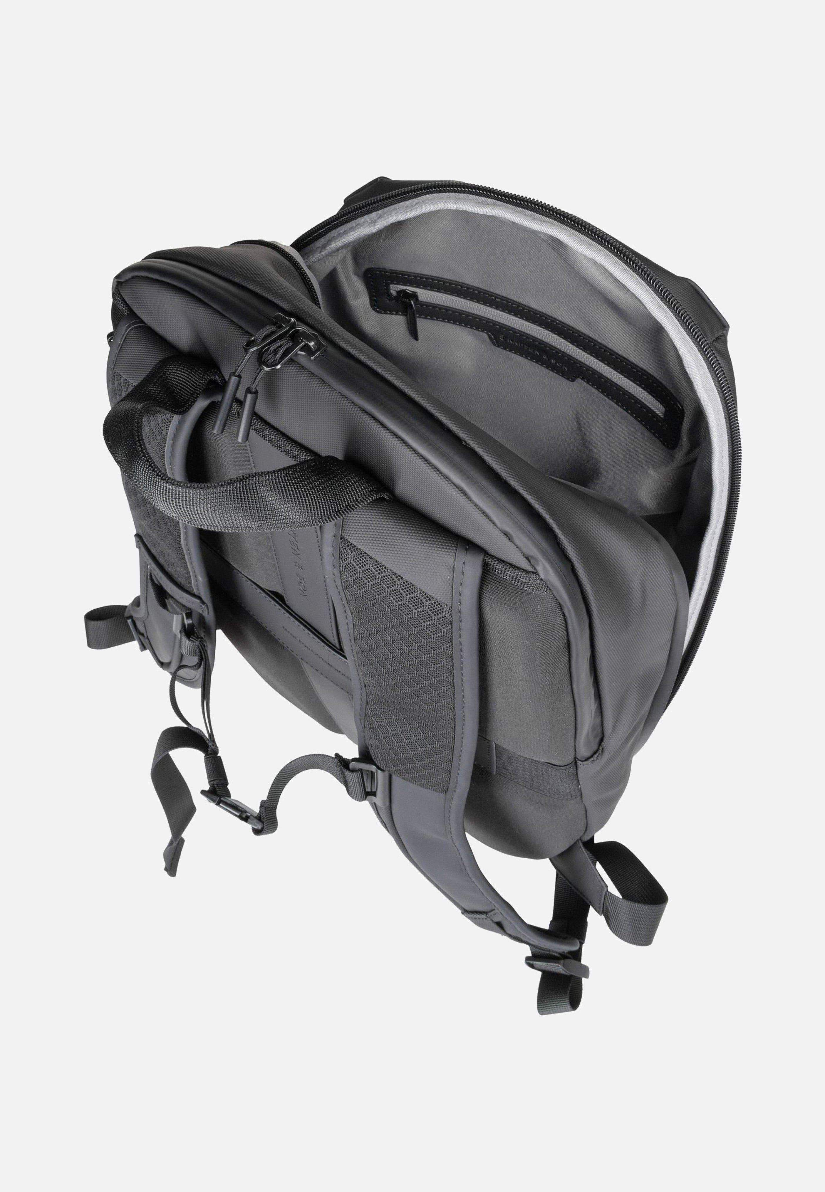 Kapten & Son - Oslo All Black - Backpack | Neutral-Image