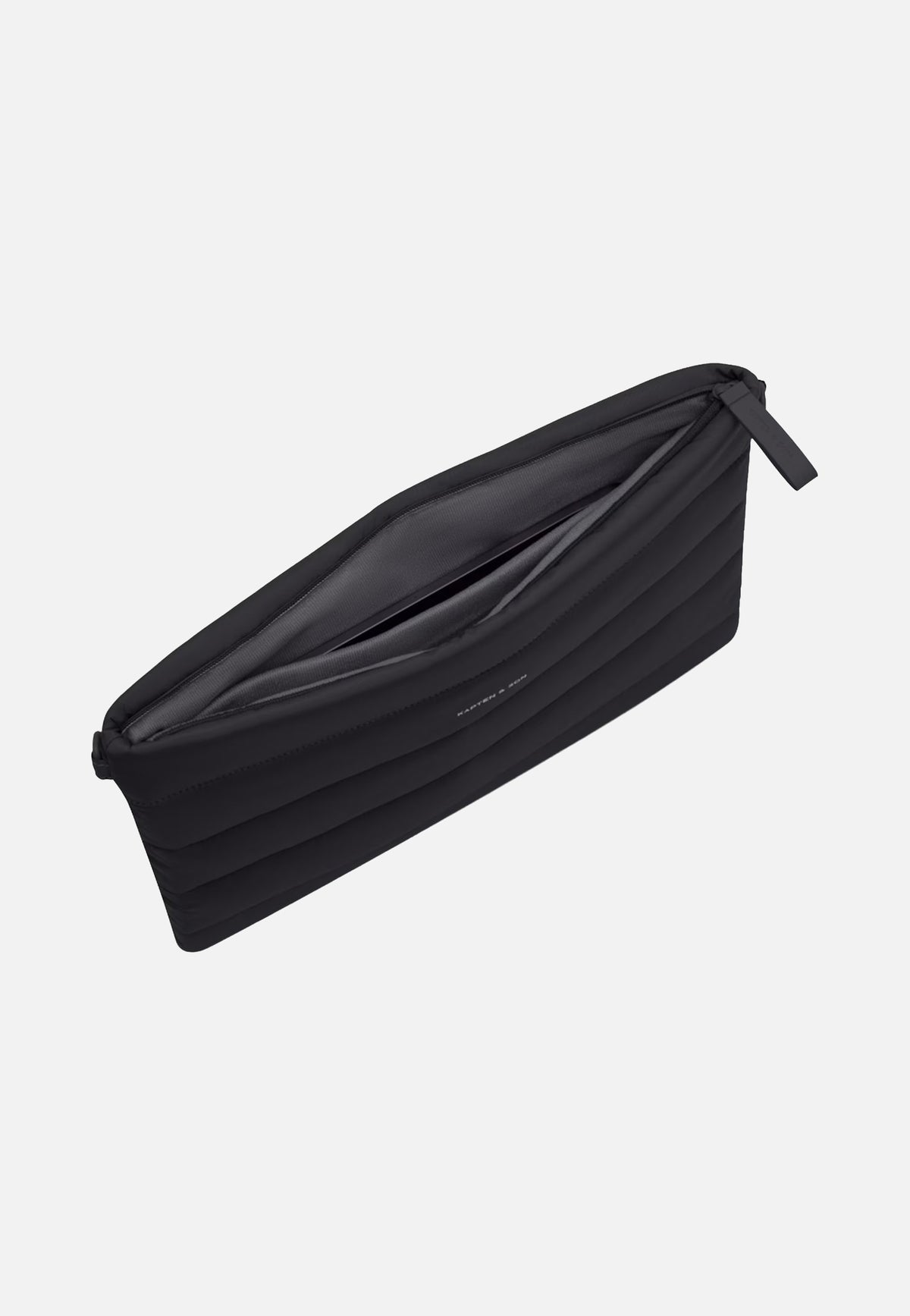 Kapten & Son Ava All Black Laptop Sleeve