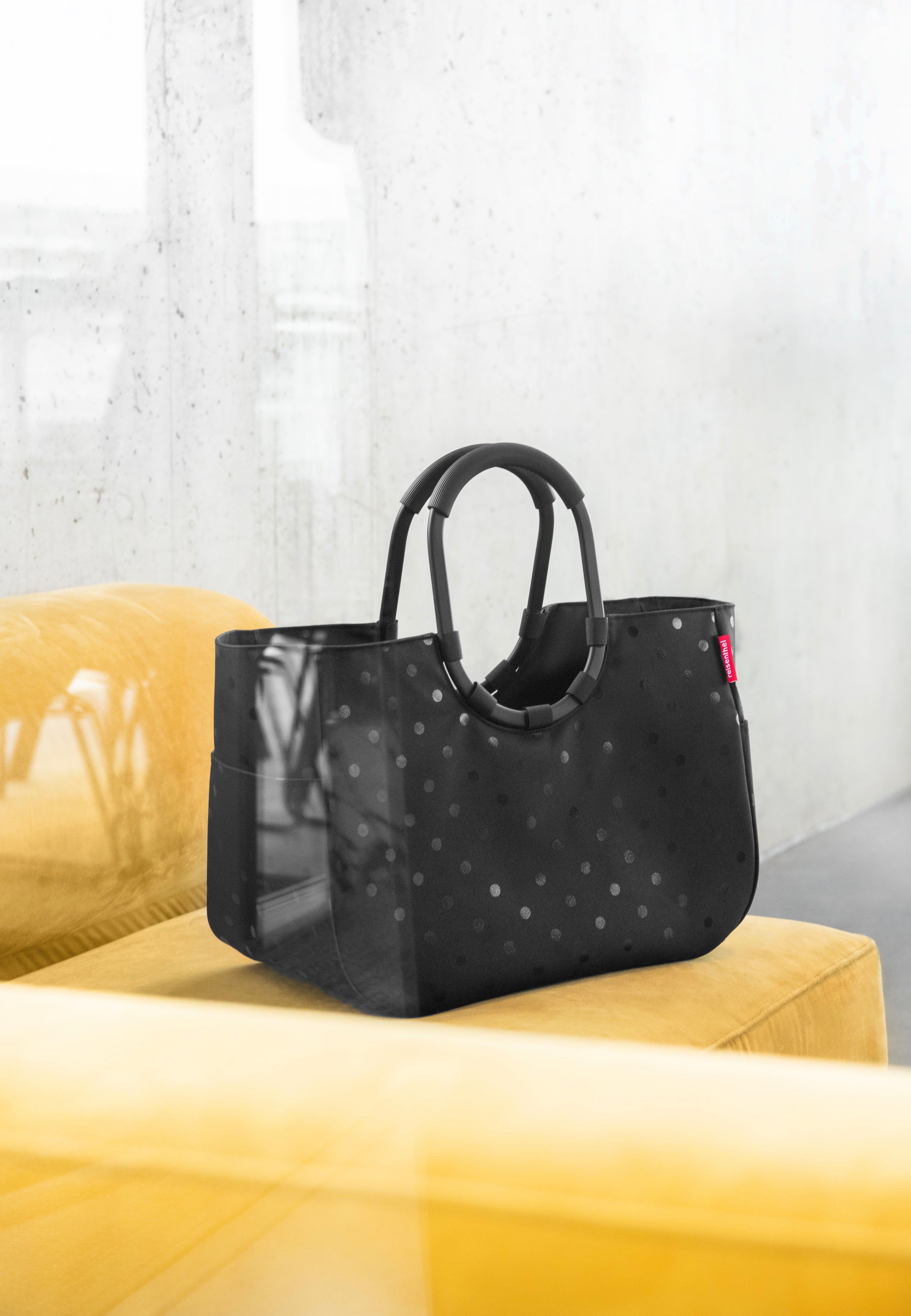 reisenthel loopshopper L Glossy Dots Black Shopping Basket