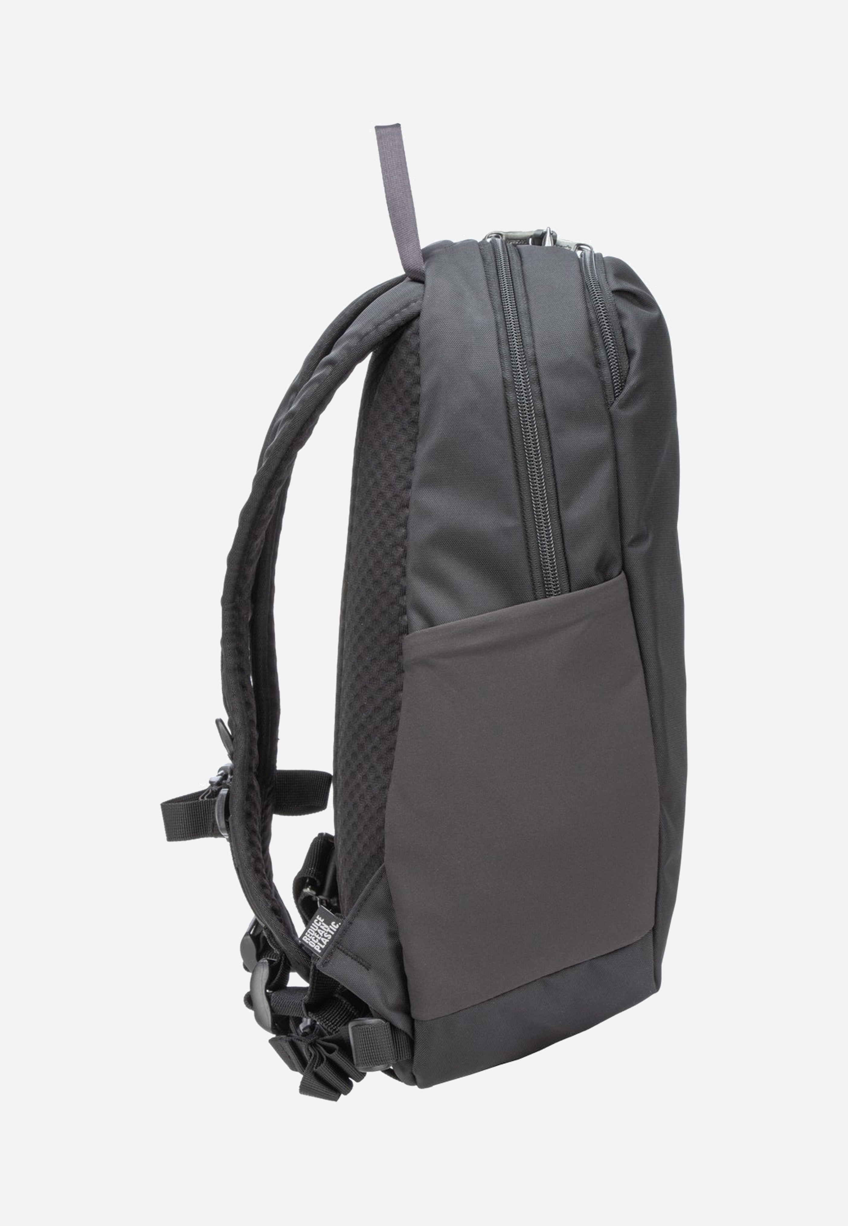 Pacsafe V12L Tech Black Rucksack