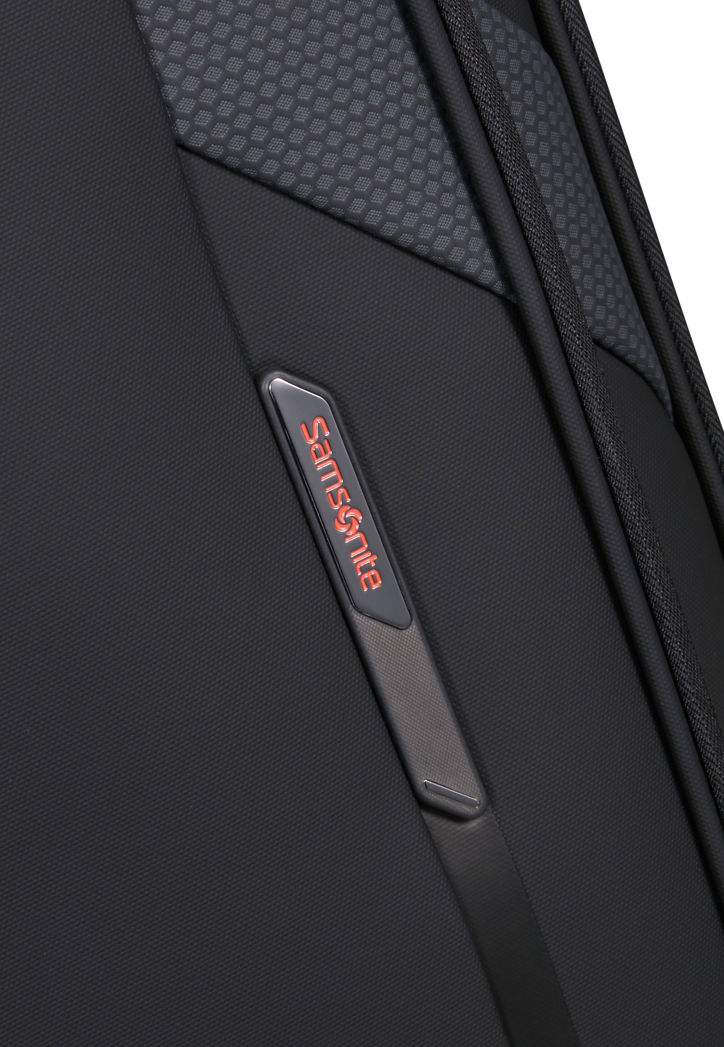 Samsonite Glazed Spinner 67/24 Exp Black Suitcase