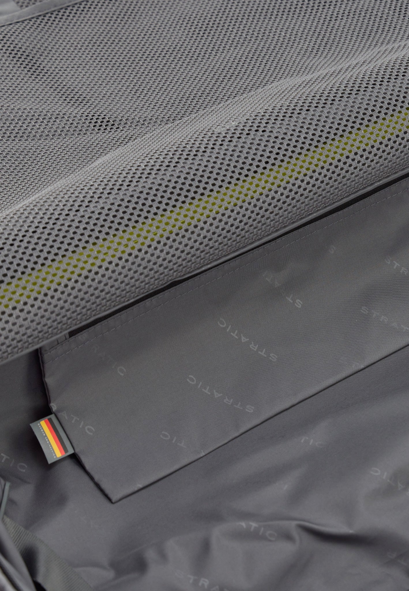 Stratic Buzz Trolley M Lime Green Suitcase