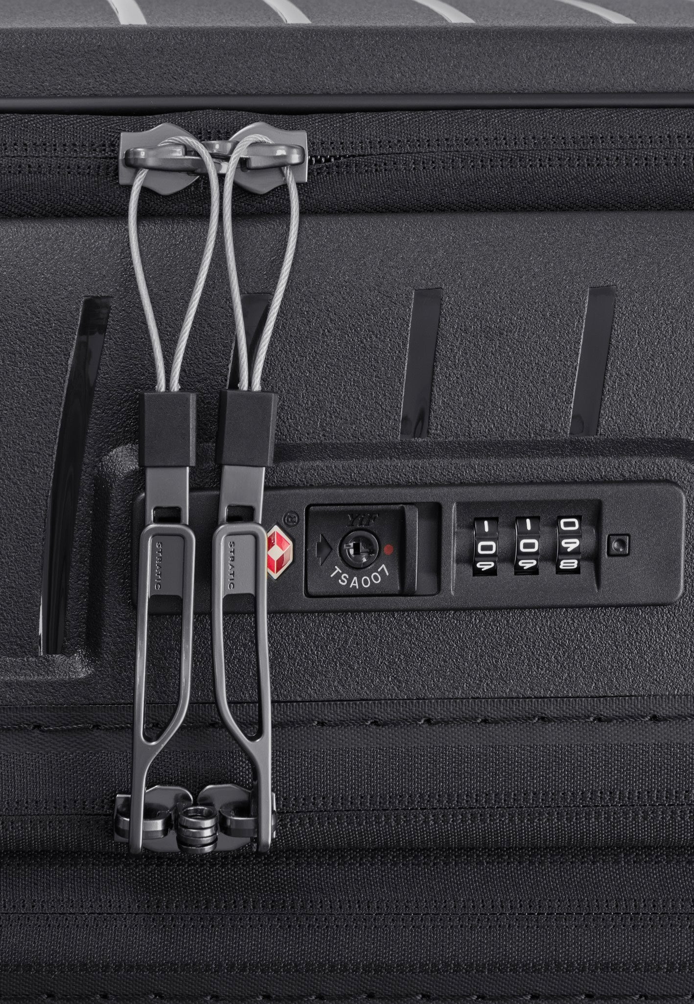 Stratic Novium ML Trolley S Black Suitcase