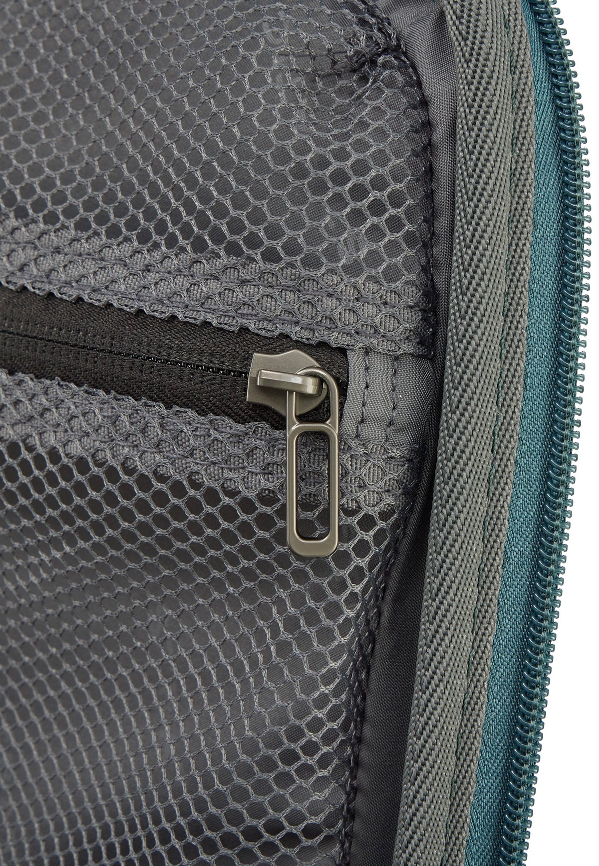 Stratic Novium ML Trolley L Petrol Suitcase