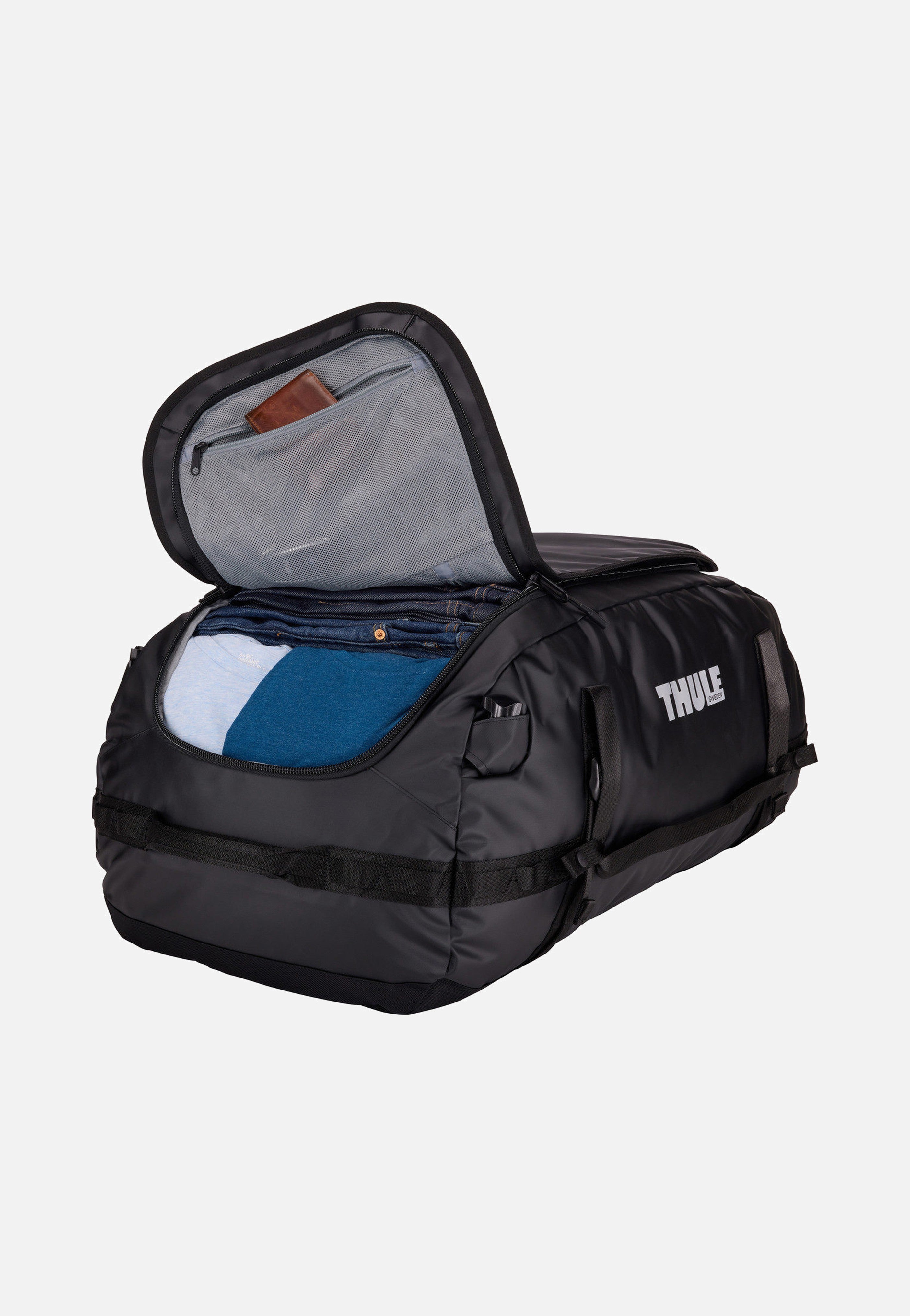 Thule Chasm 90L Black Dufflebag