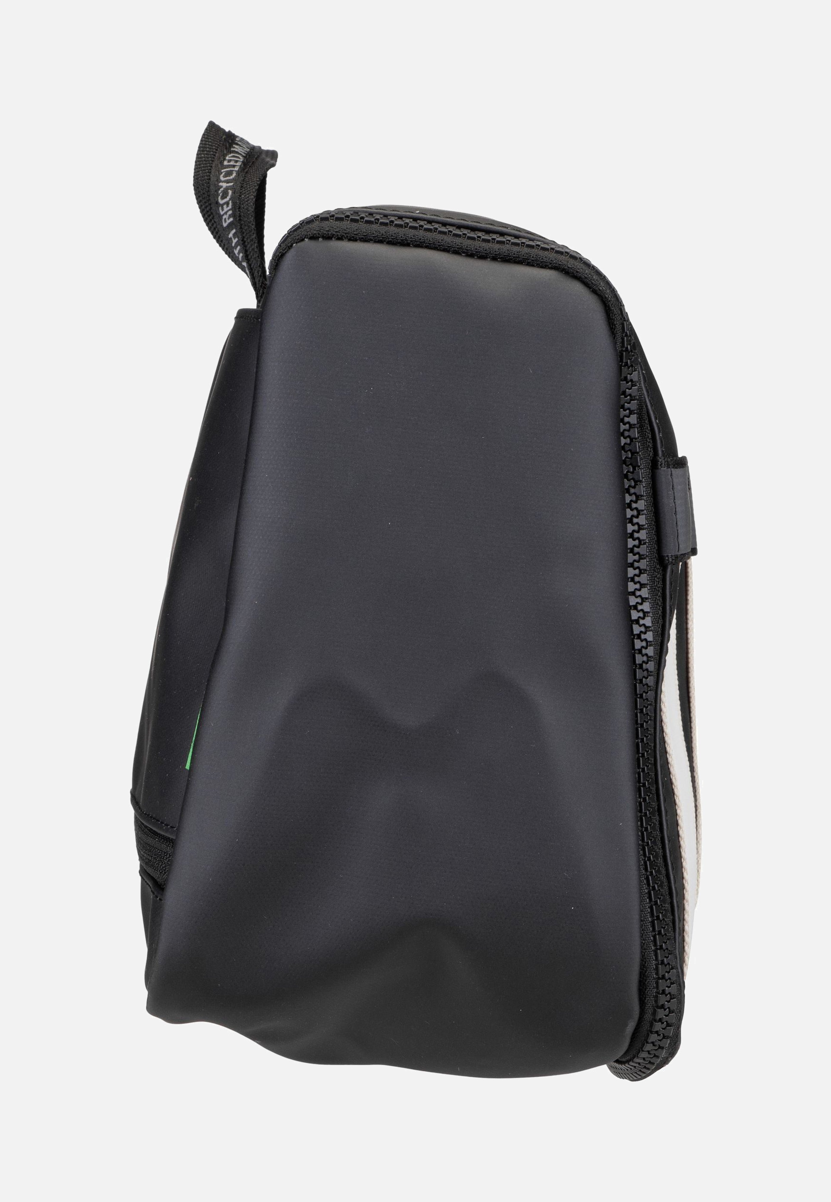 Vaude - Banaba Black - Toiletry Bag | Neutral-Image