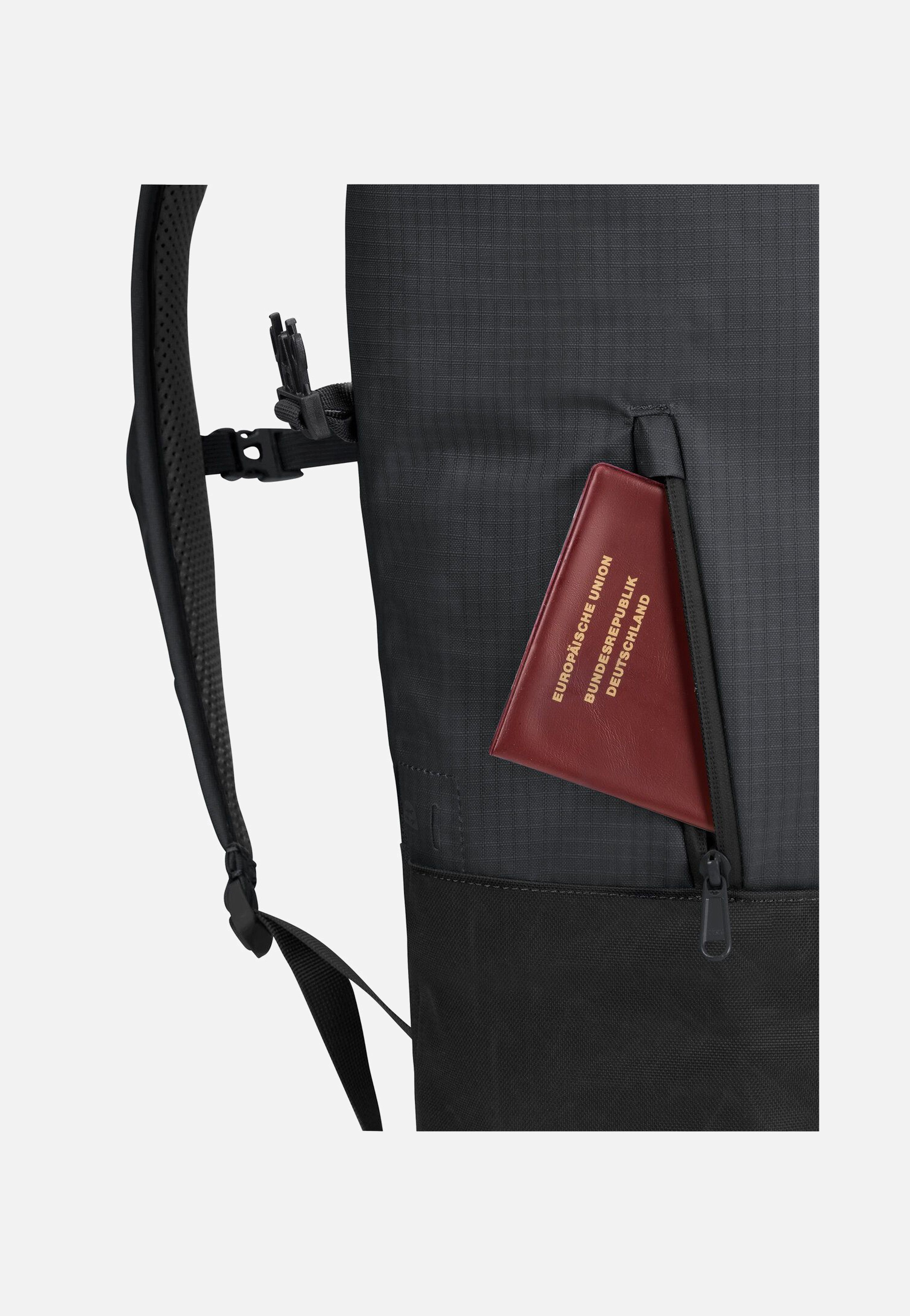 Vaude - CityGo 18 Black - Rolltop Backpack | Neutral-Image