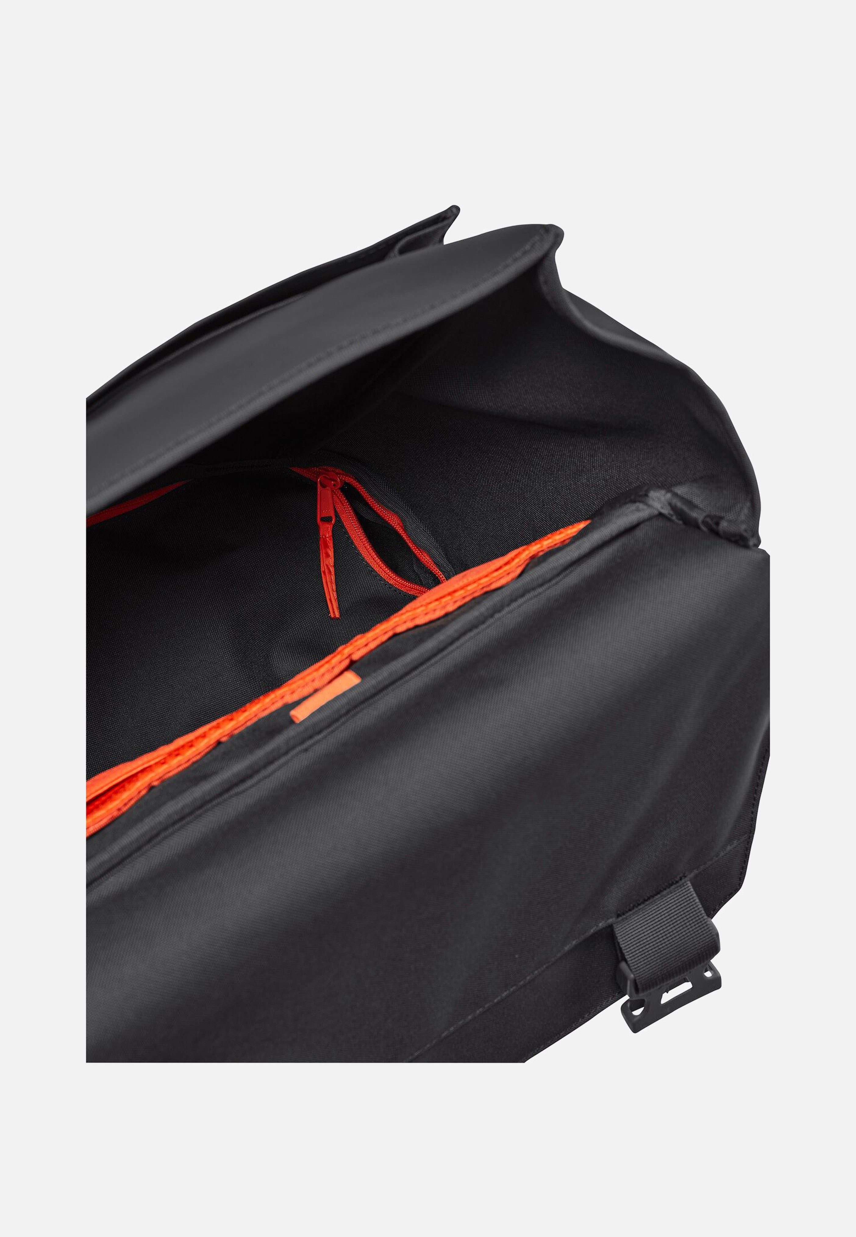 Vaude - Mineo Daypack 30 Black - Rolltop Backpack | Neutral-Image