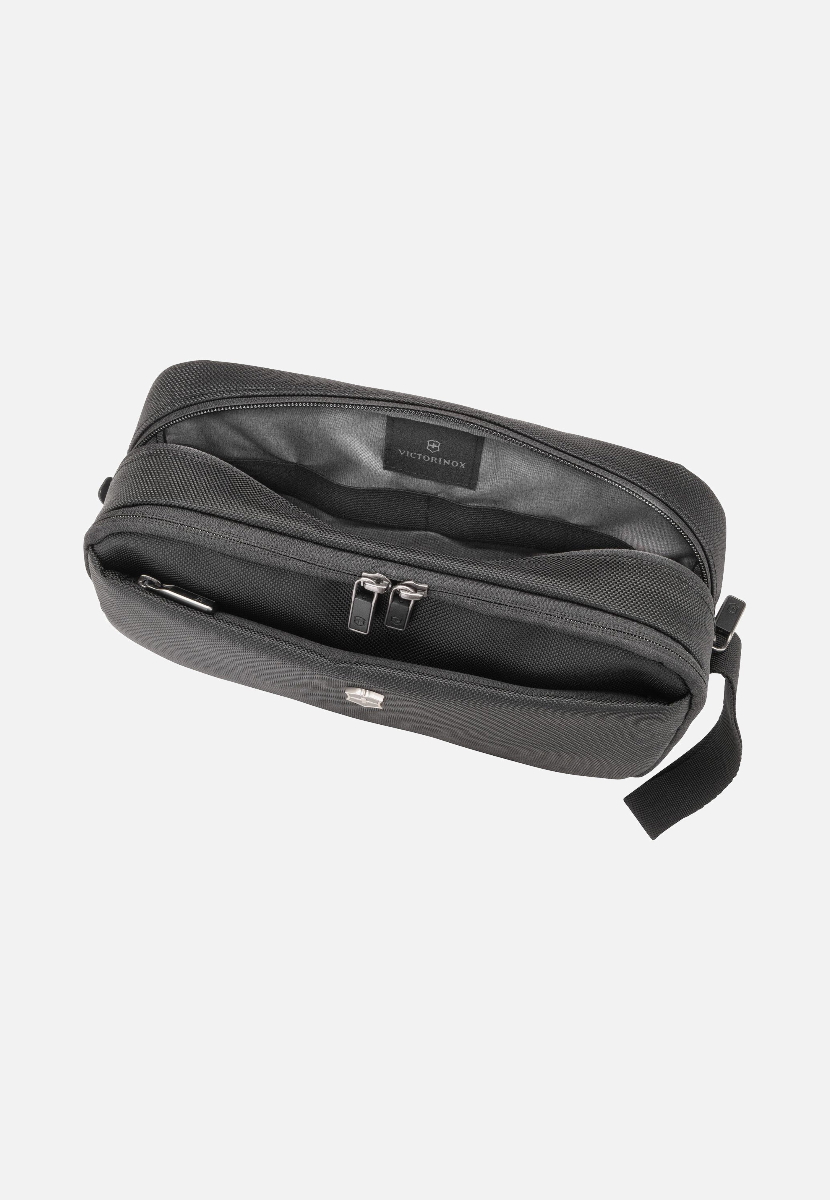 Victorinox - Werks Traveler 6.0 Toiletry Kit Black - Toiletry Bag | Neutral-Image
